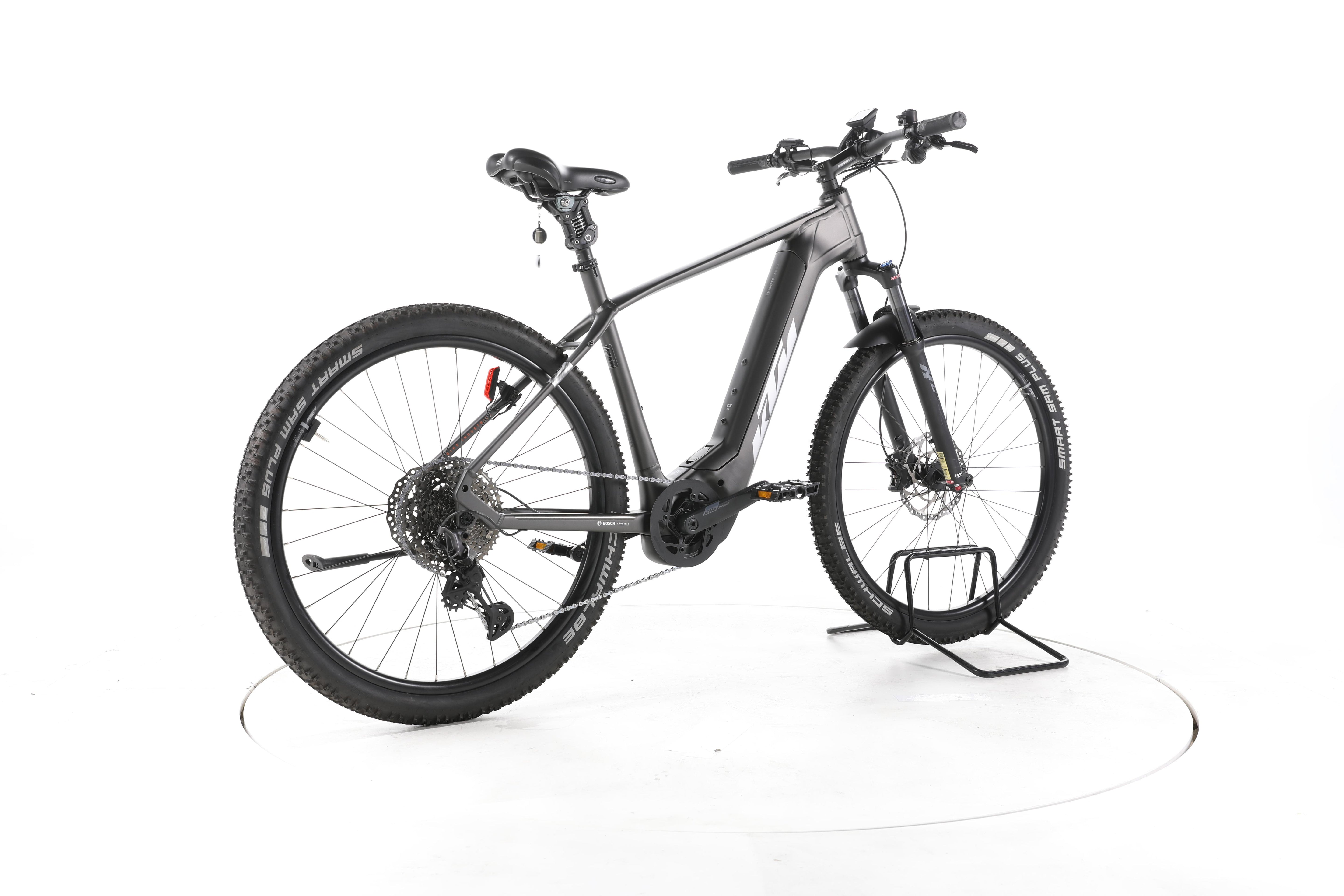 KTM Macina Team LFC Trekking E-Bike - Image 12