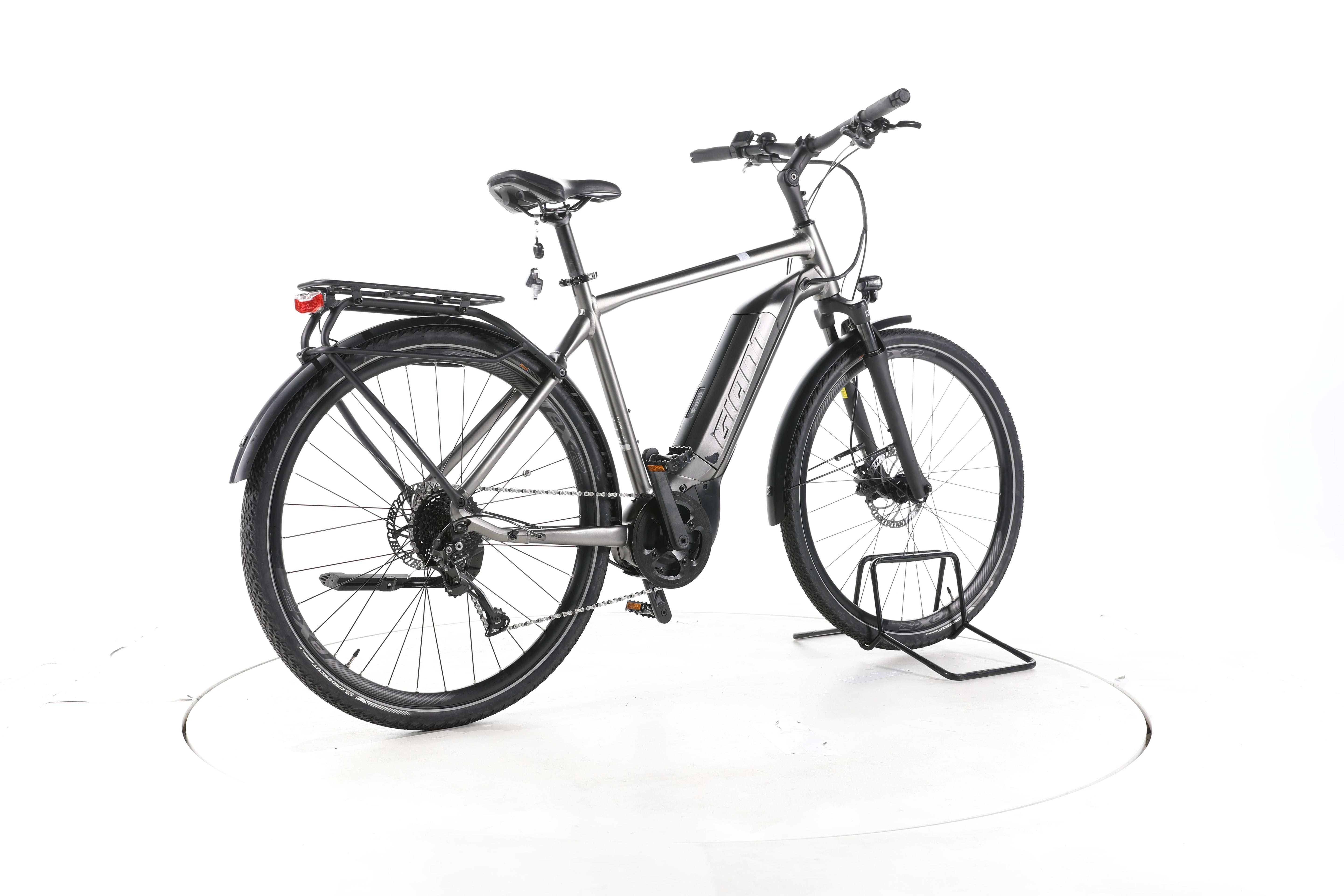 Giant Explore E+3 Trekking E-Bike - Image 12