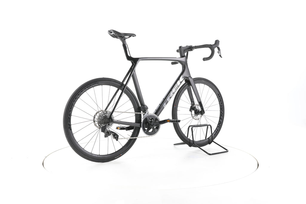 Trek Madone SL 6 AXS Gen 8 - Image 12