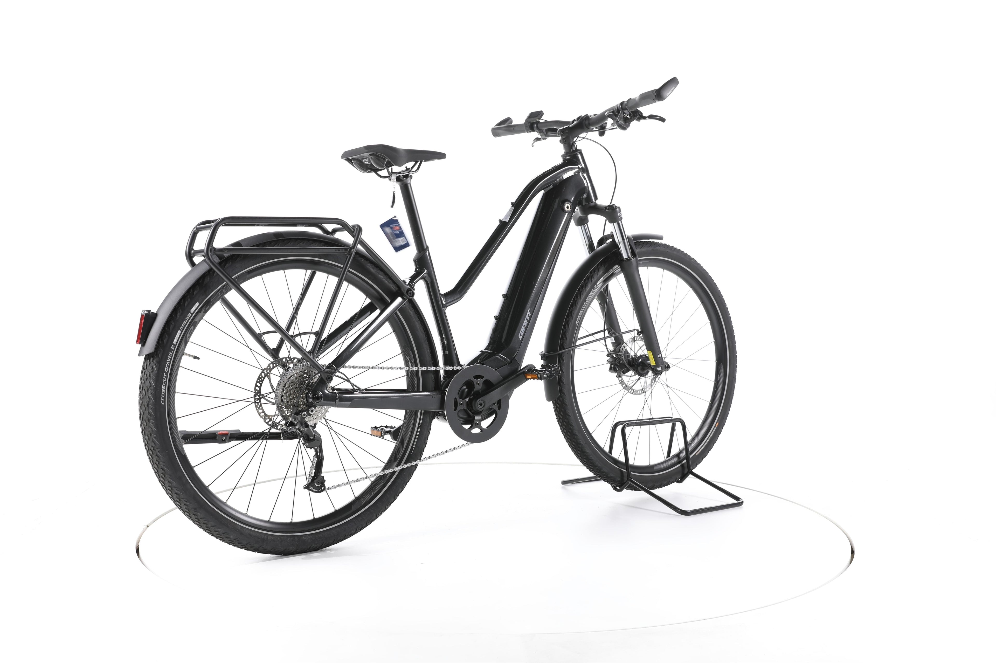 Giant Explore E+ 2 Trekking E-Bike - Image 12