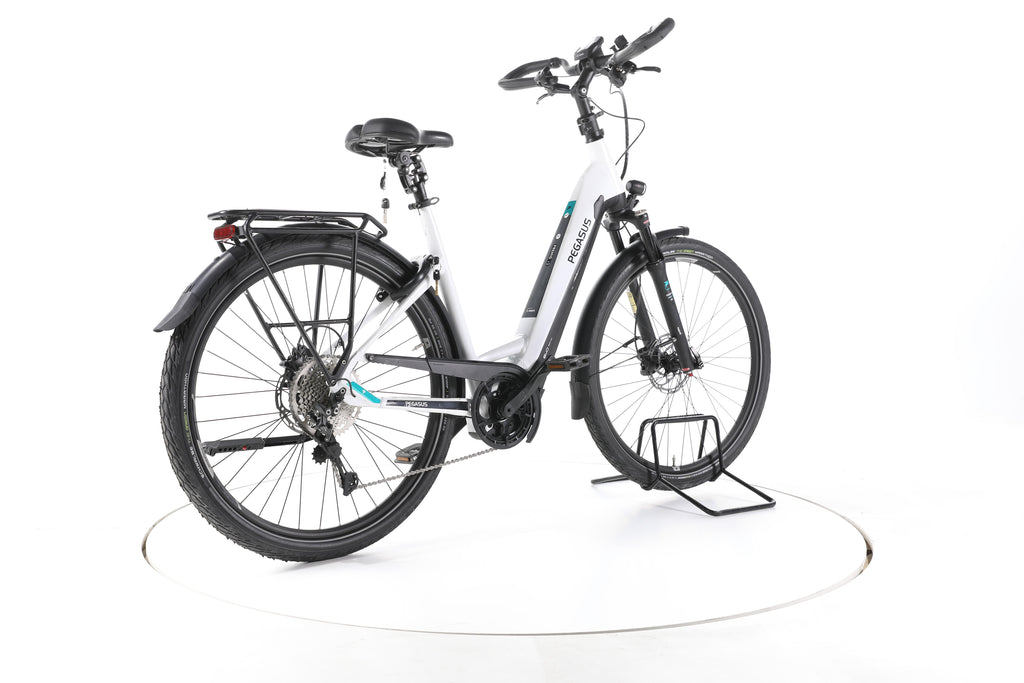 Pegasus Premio Evo 10 Lite Comfort Trekking E-Bike Tiefeinsteiger - Image 12
