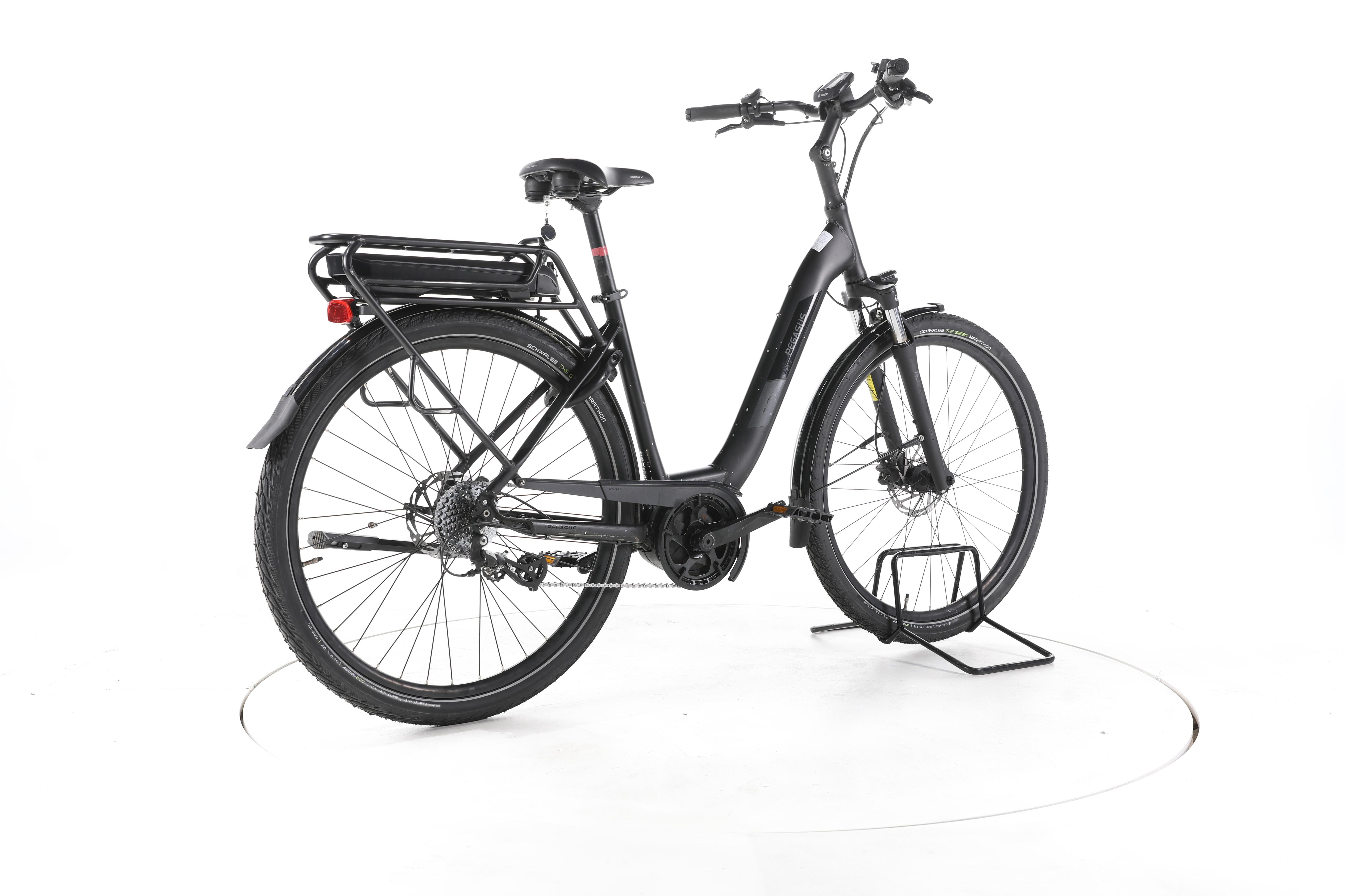 Pegasus Solero E8 Plus Trekking E-Bike Tiefeinsteiger - Image 12