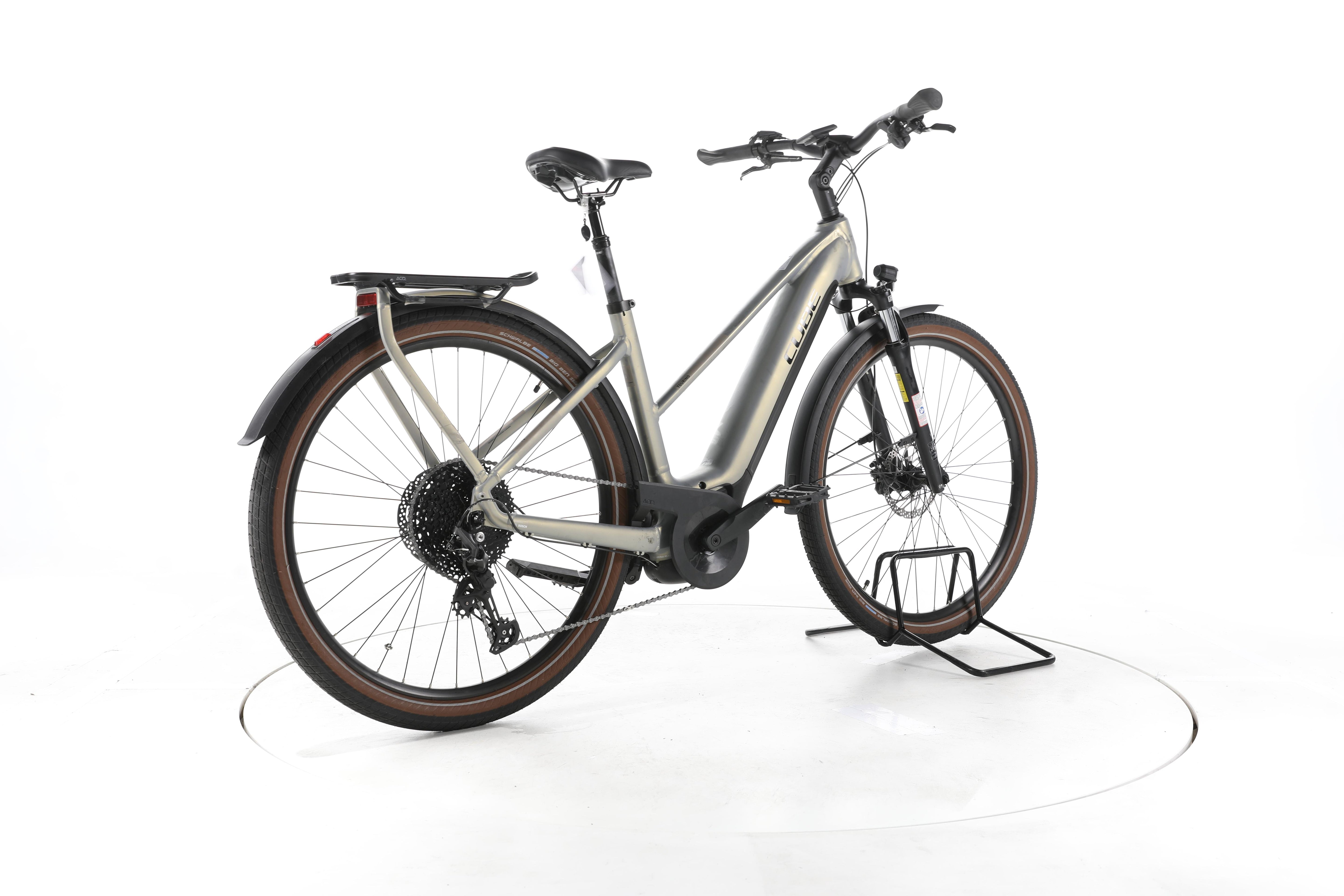 Cube Touring Hybrid Pro Trekking E-Bike - Image 12