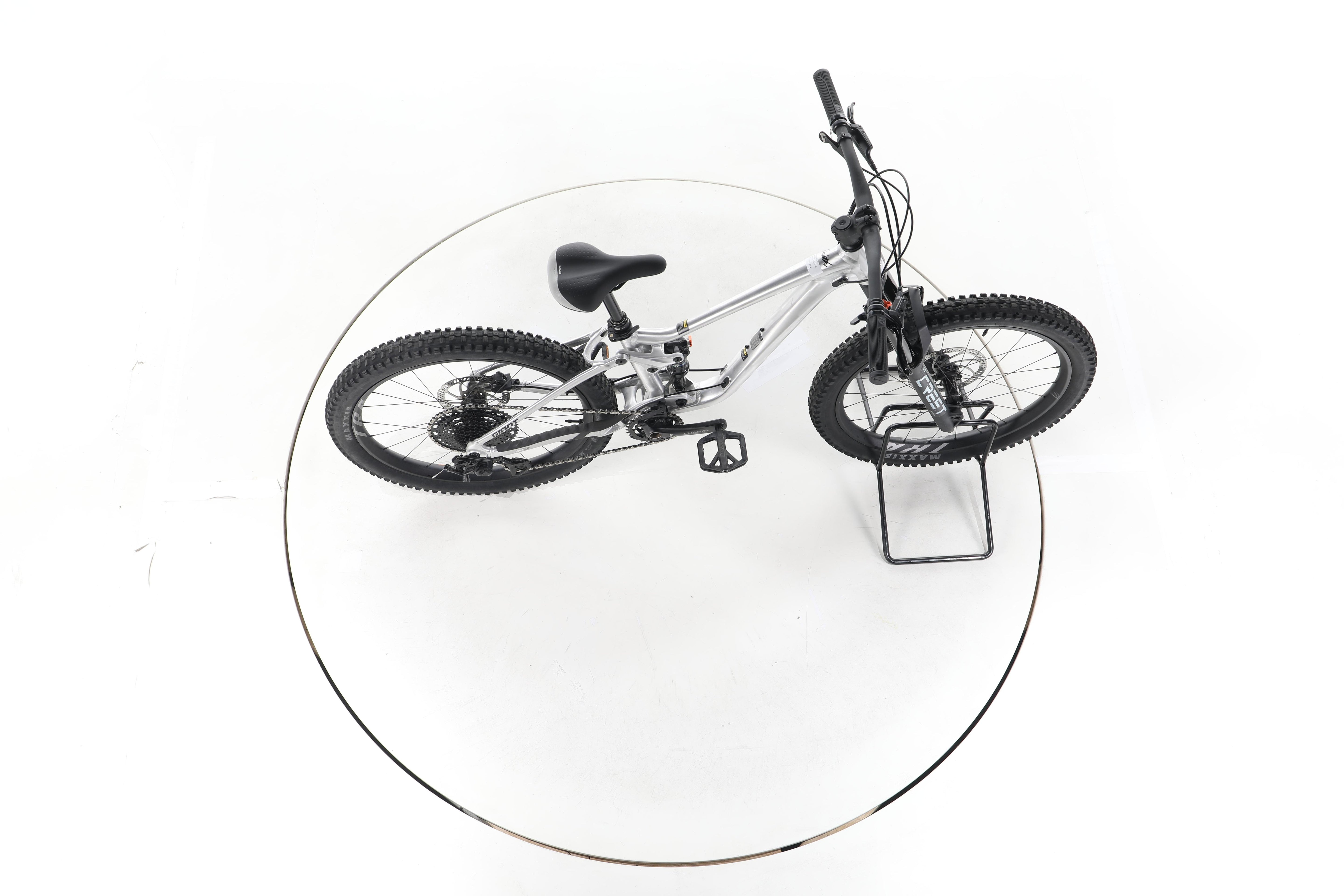 Giant Faith 24 Fahrrad Fully - Image 13