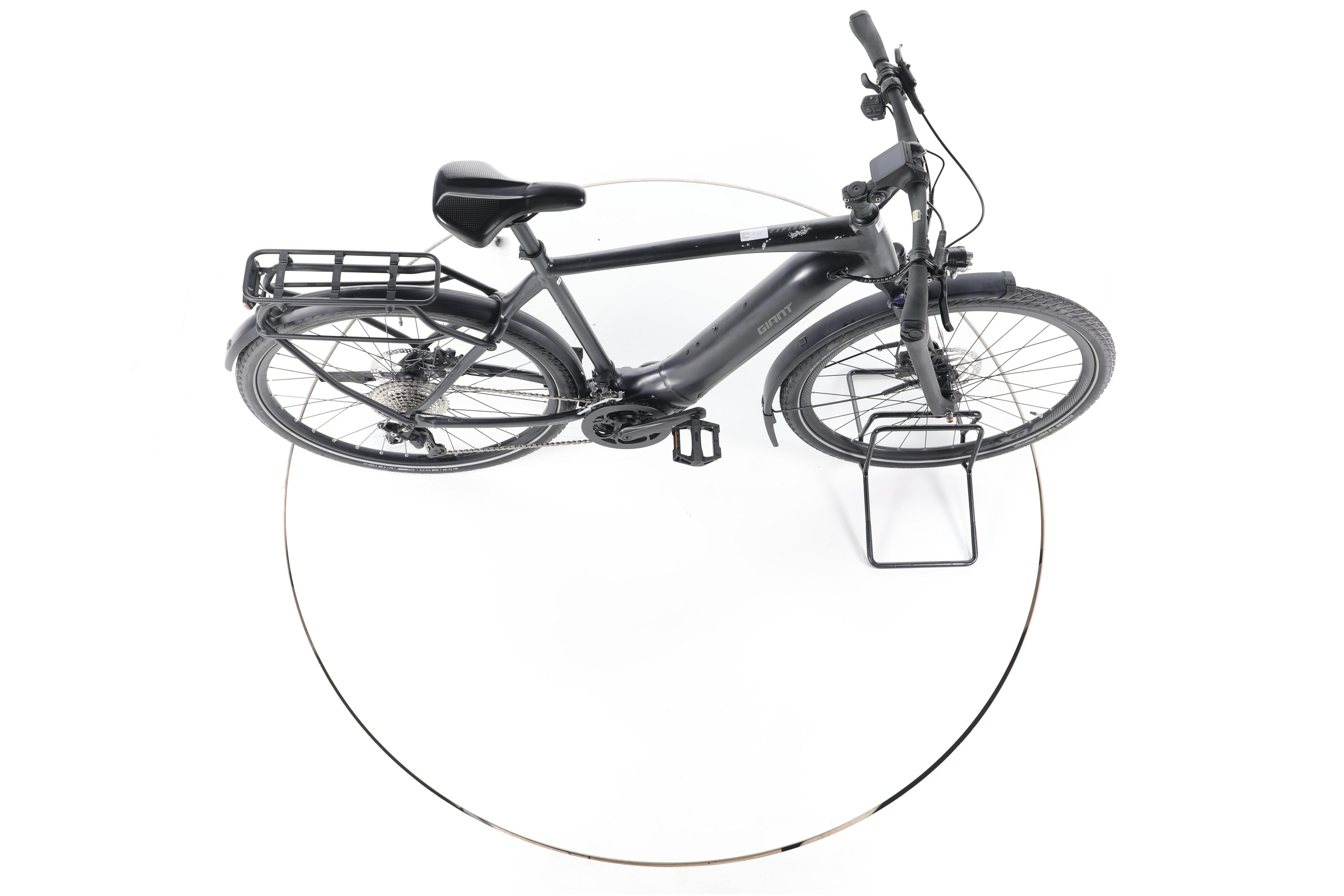 Giant Explore E+ 1 Trekking E-Bike - Image 13