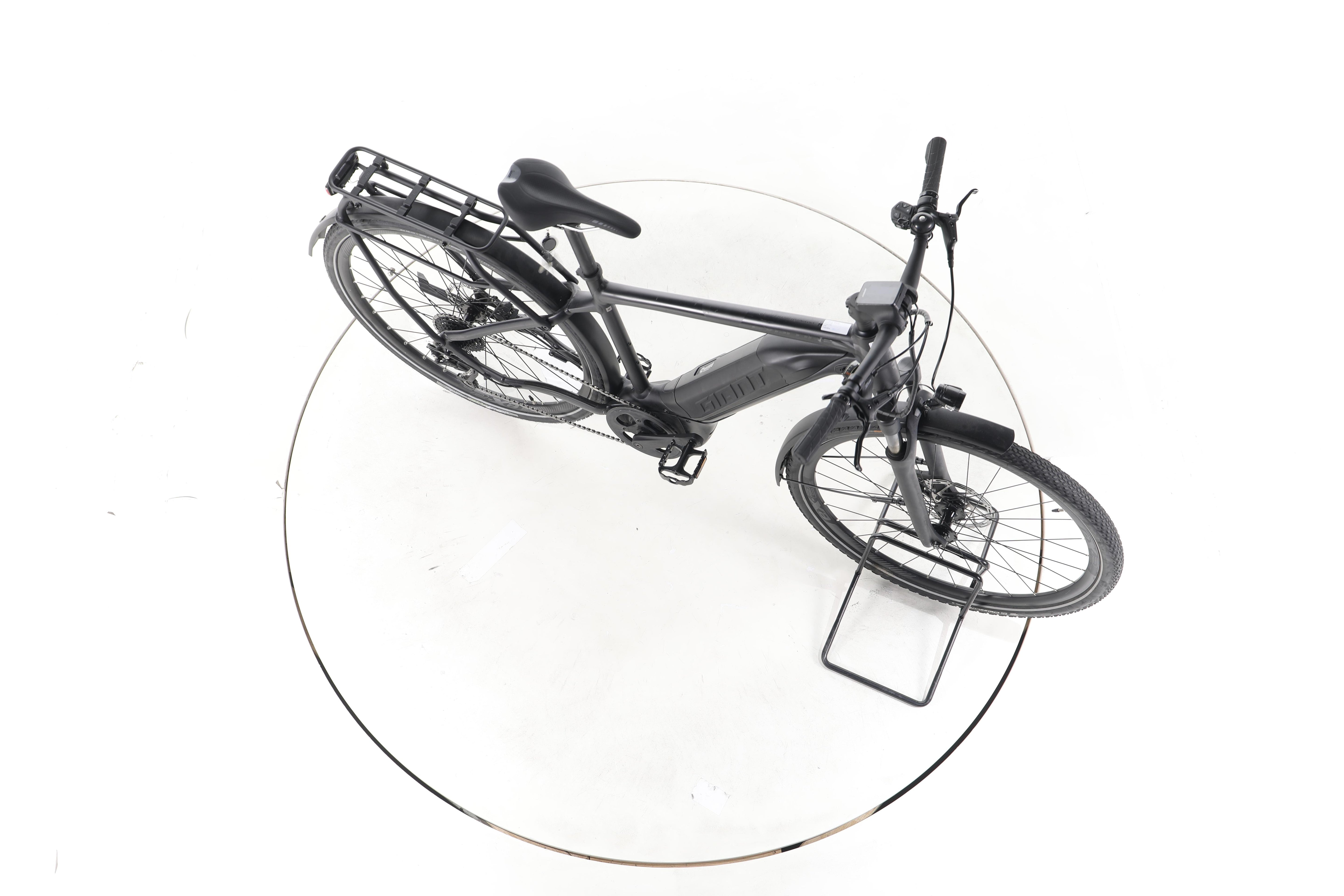 Giant Explore E+3 Trekking E-Bike - Image 14