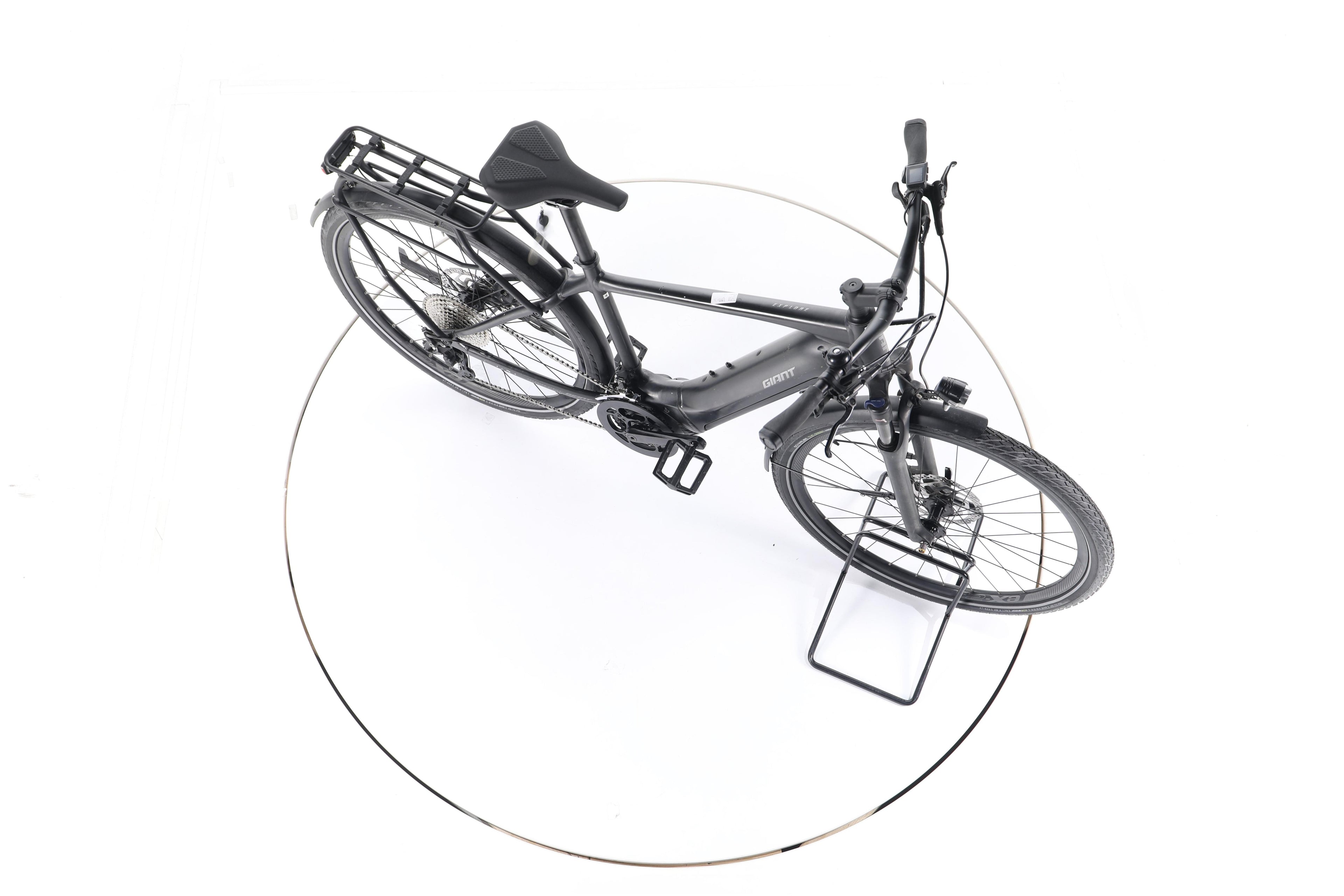 Giant Explore E+ 1 Trekking E-Bike - Image 14