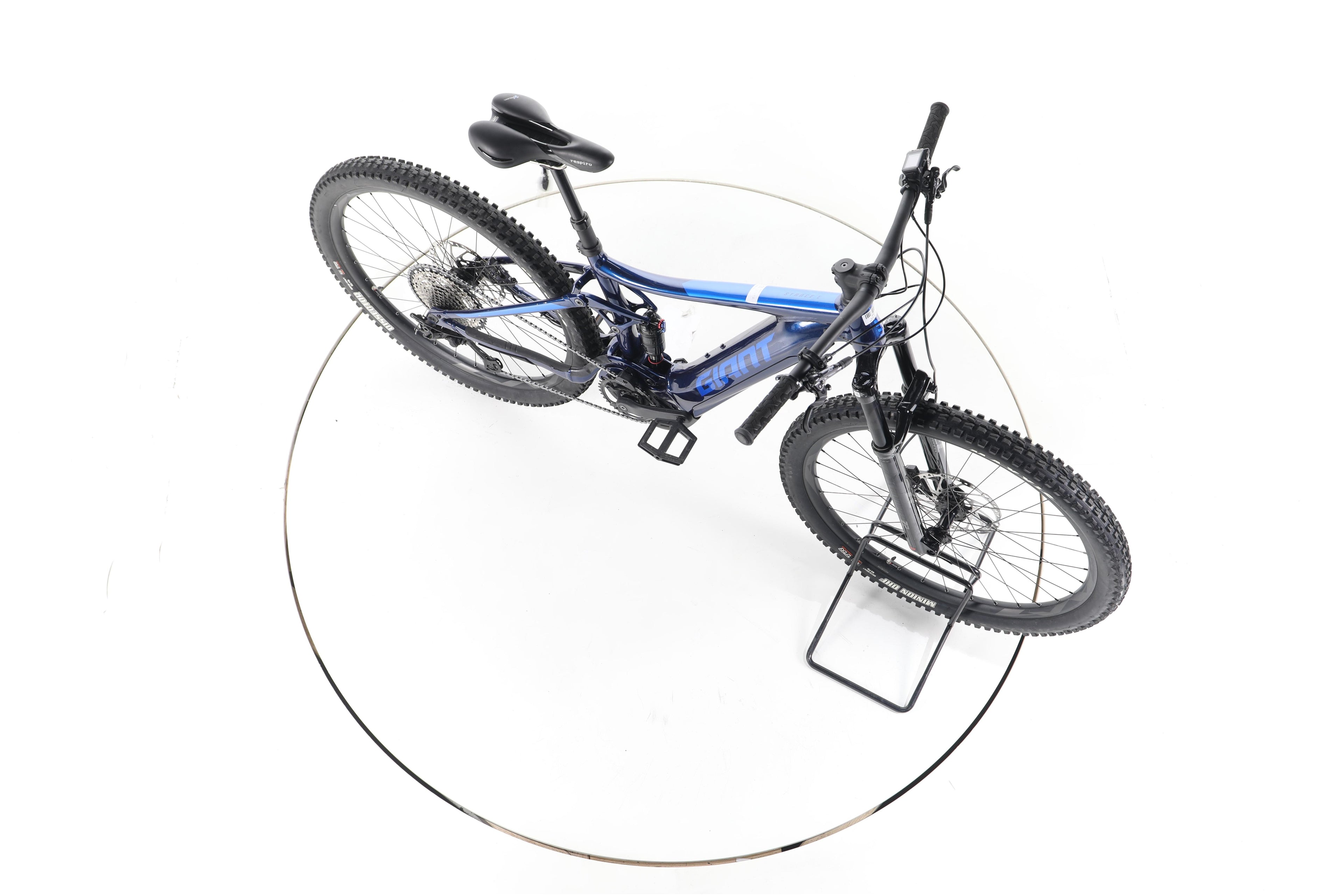 Giant Stance E+ Pro 0 Fully E-Bike - Image 14