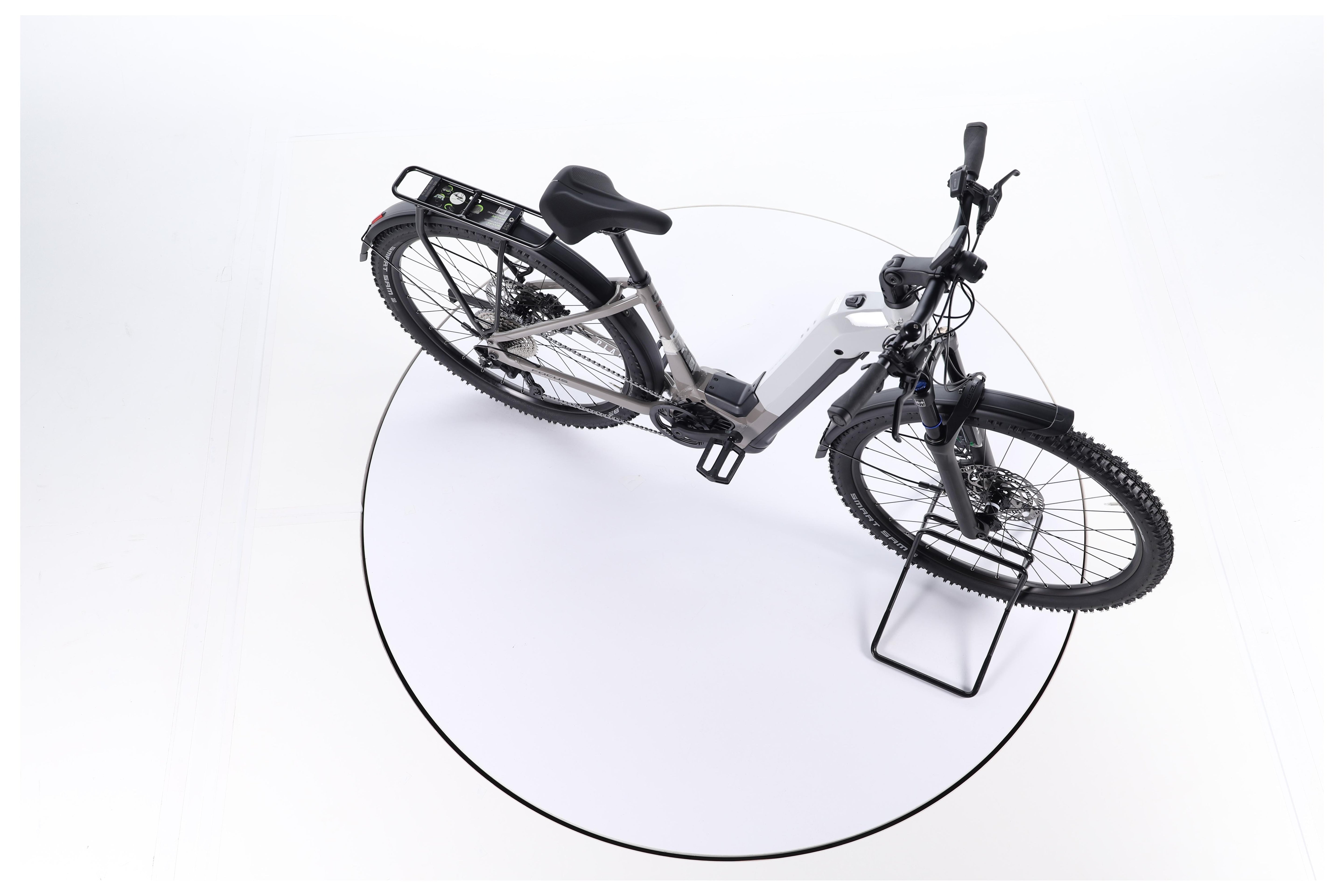 Focus Planet² 6.8 Trekking E-Bike Tiefeinsteiger - Image 14