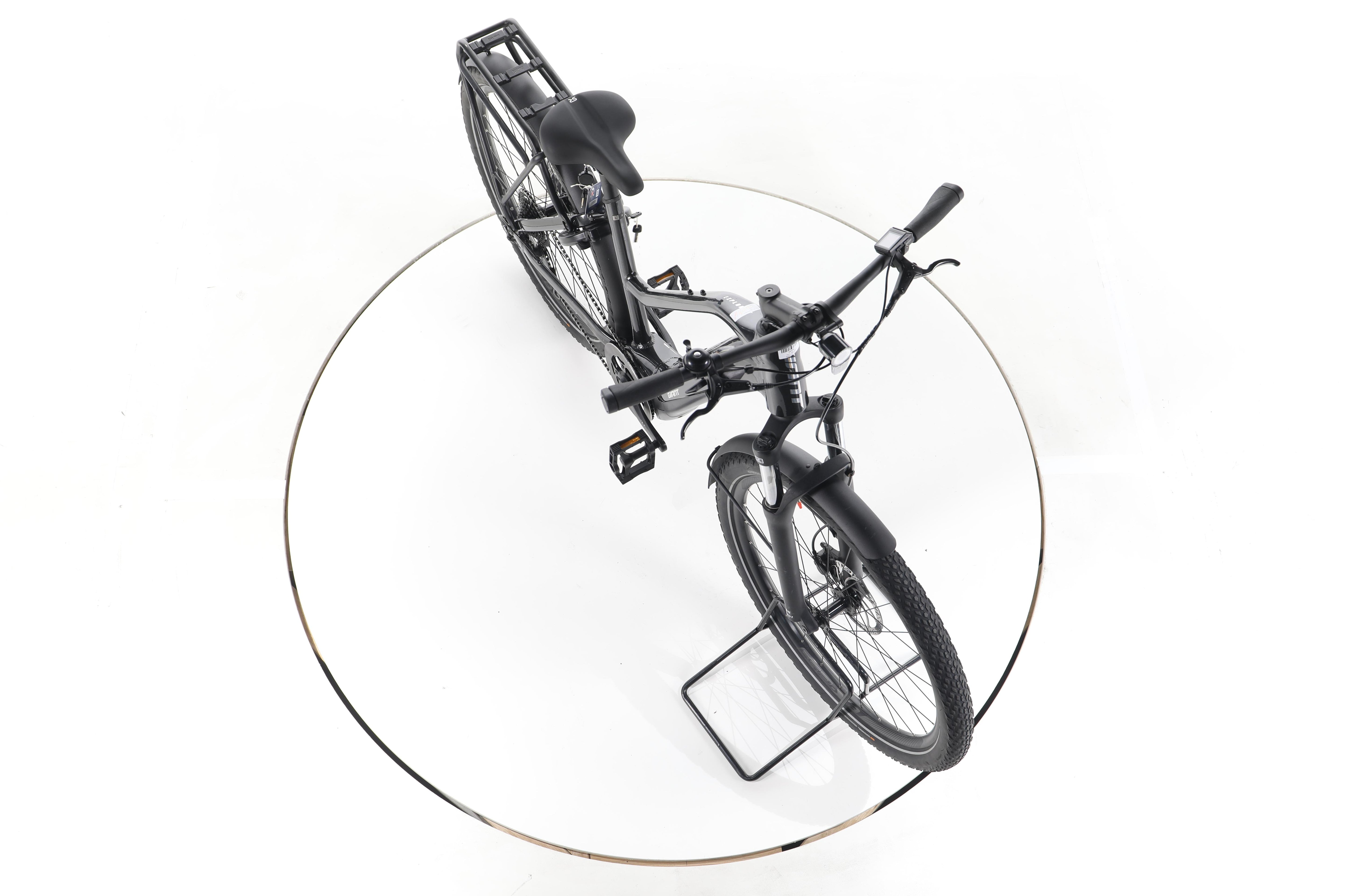 Giant Explore E+ 2 Trekking E-Bike - Image 15