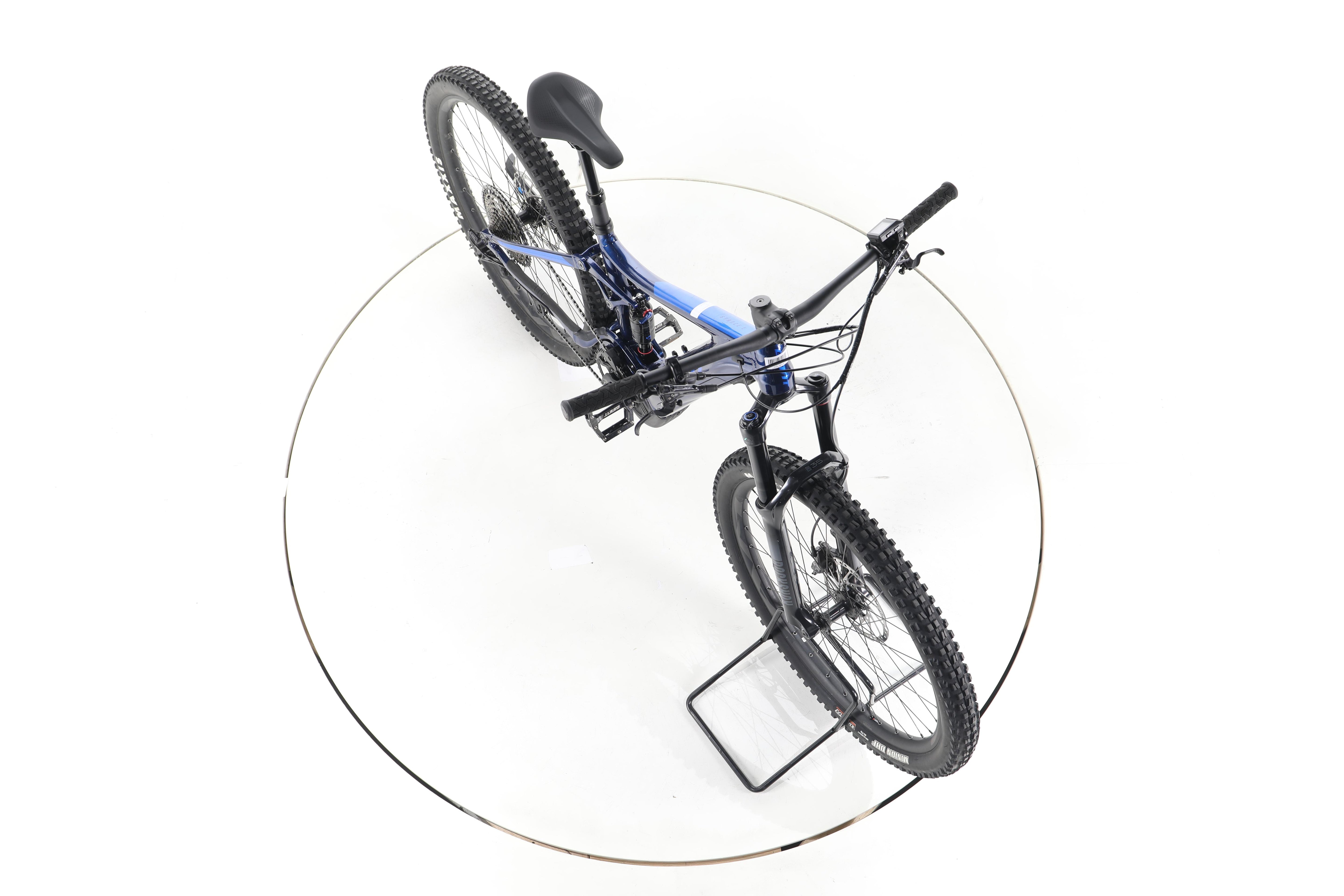 Giant Stance E+ Pro 0 Fully E-Bike - Image 15