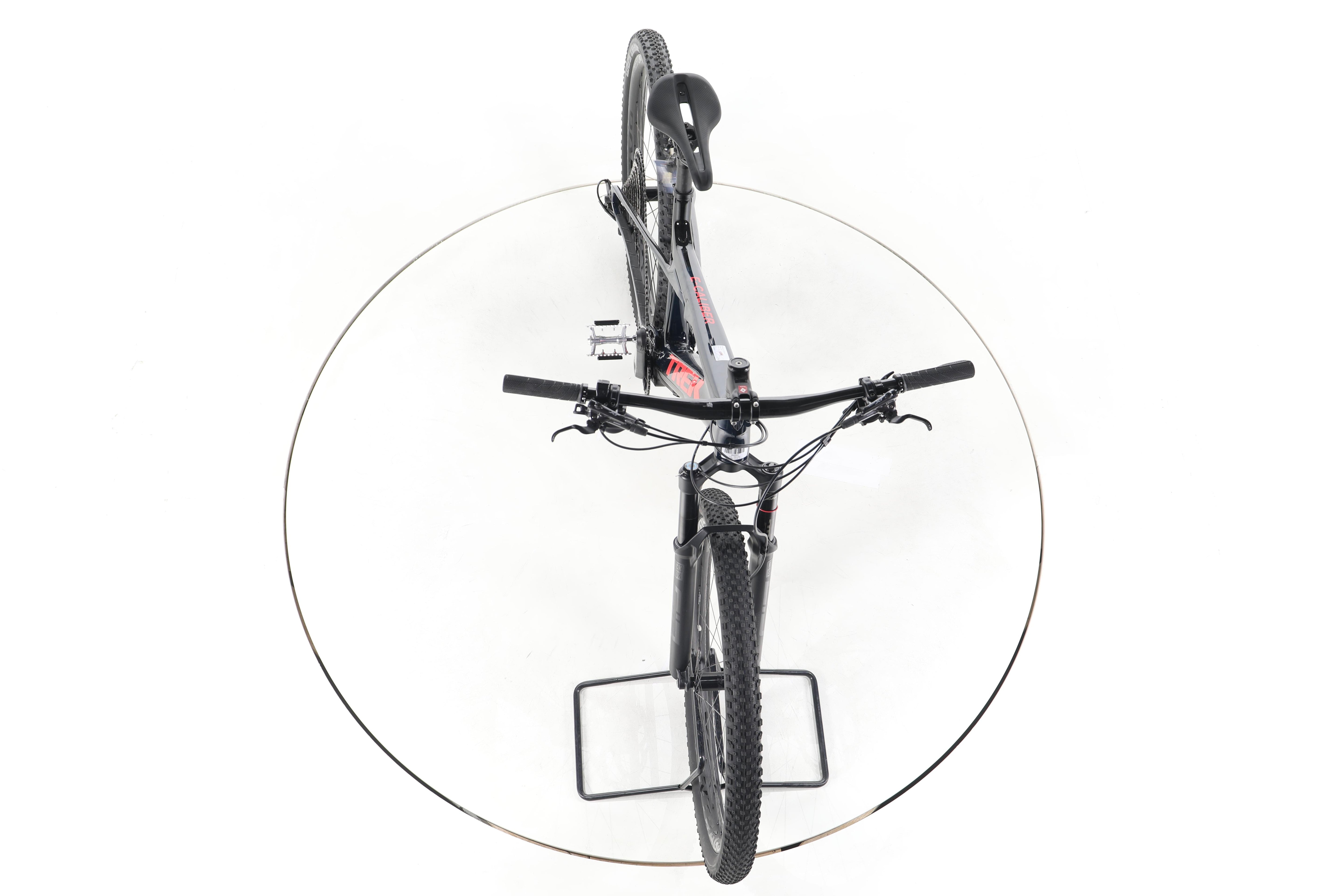 Trek E-Caliber 9.8 XT E-Bike Fully Carbon 2024 - Image 16