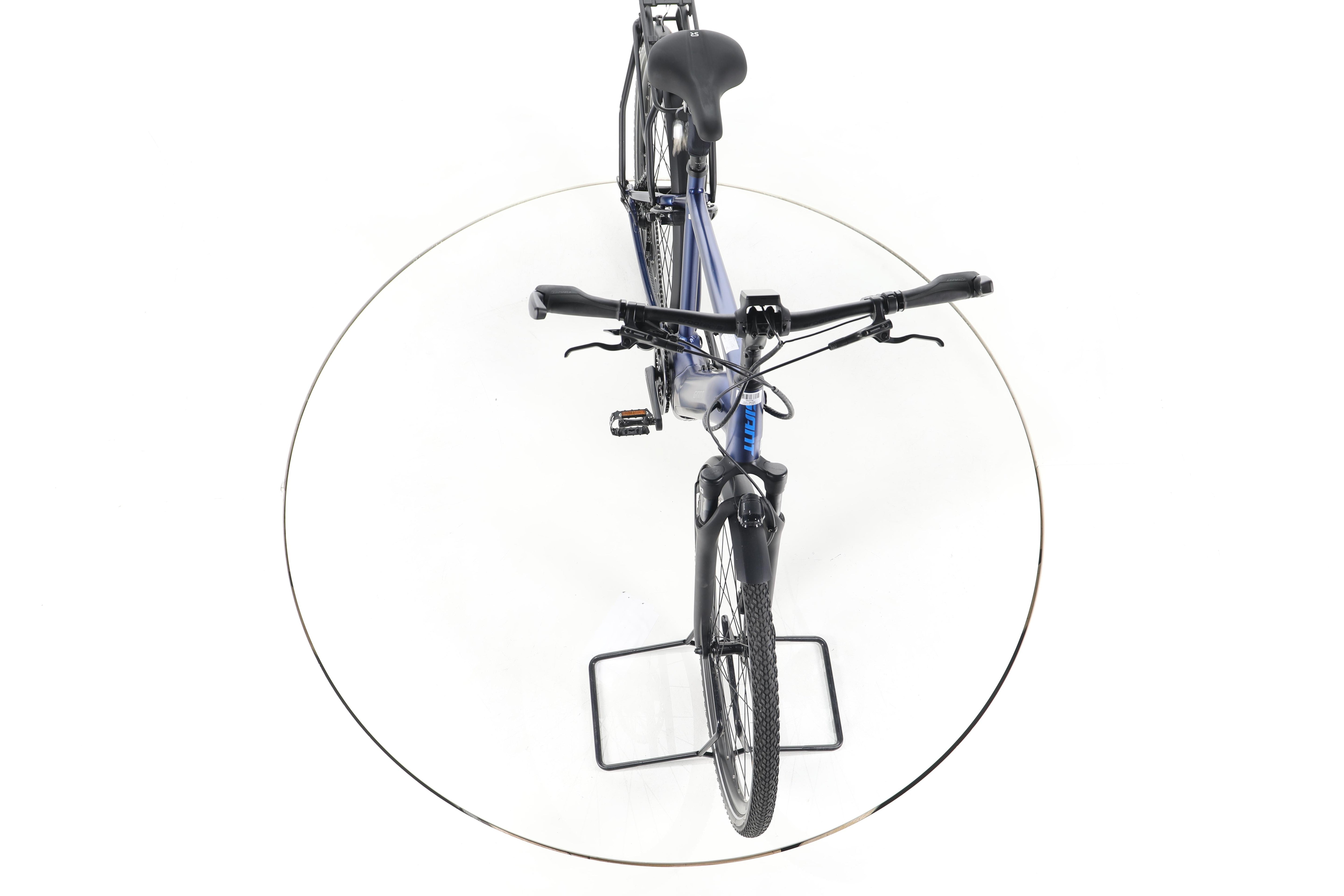 Giant Explore E+ 2 Trekking E-Bike - Image 16