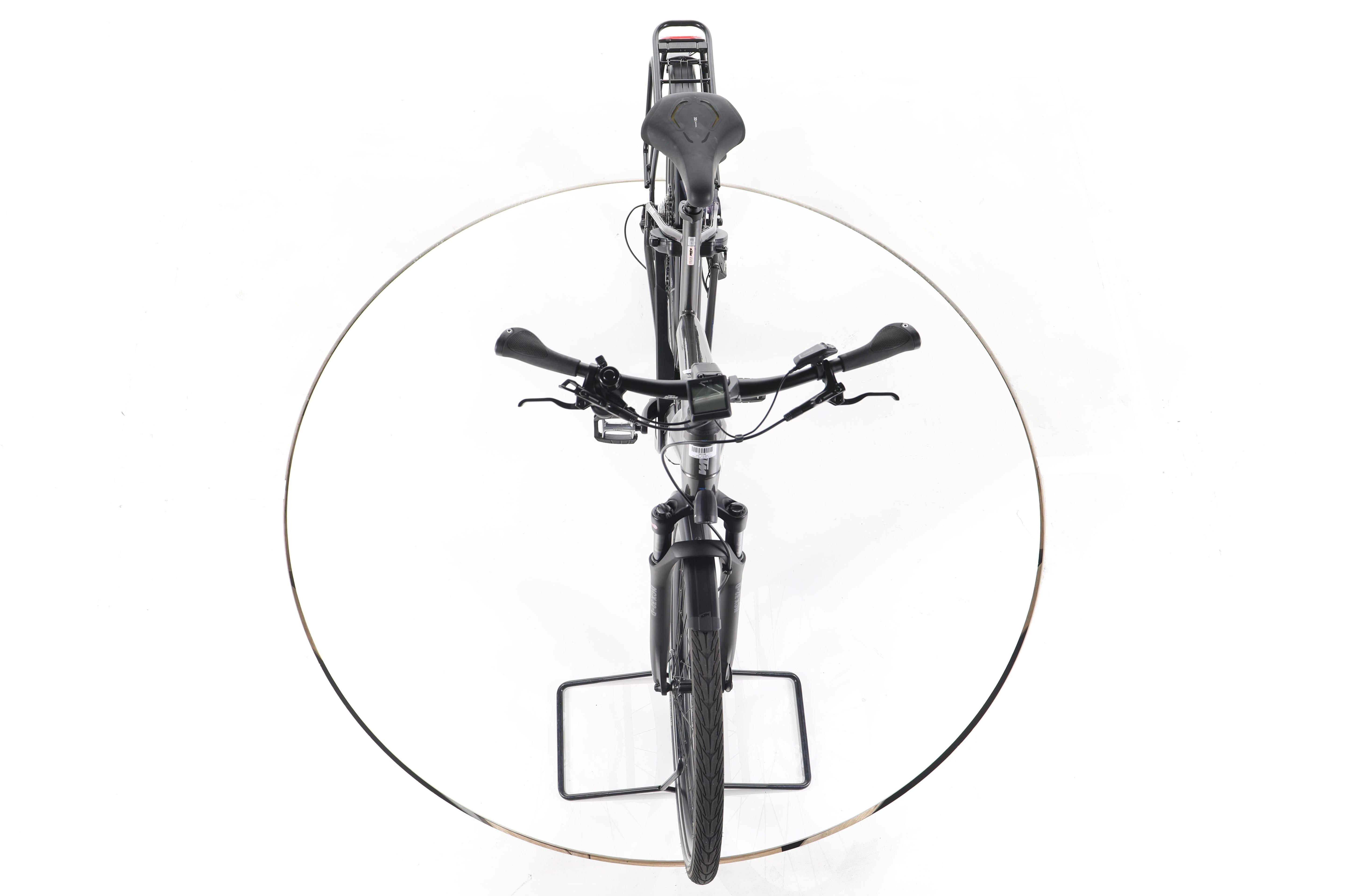KTM Macina Style 740 Trekking E-Bike - Image 16