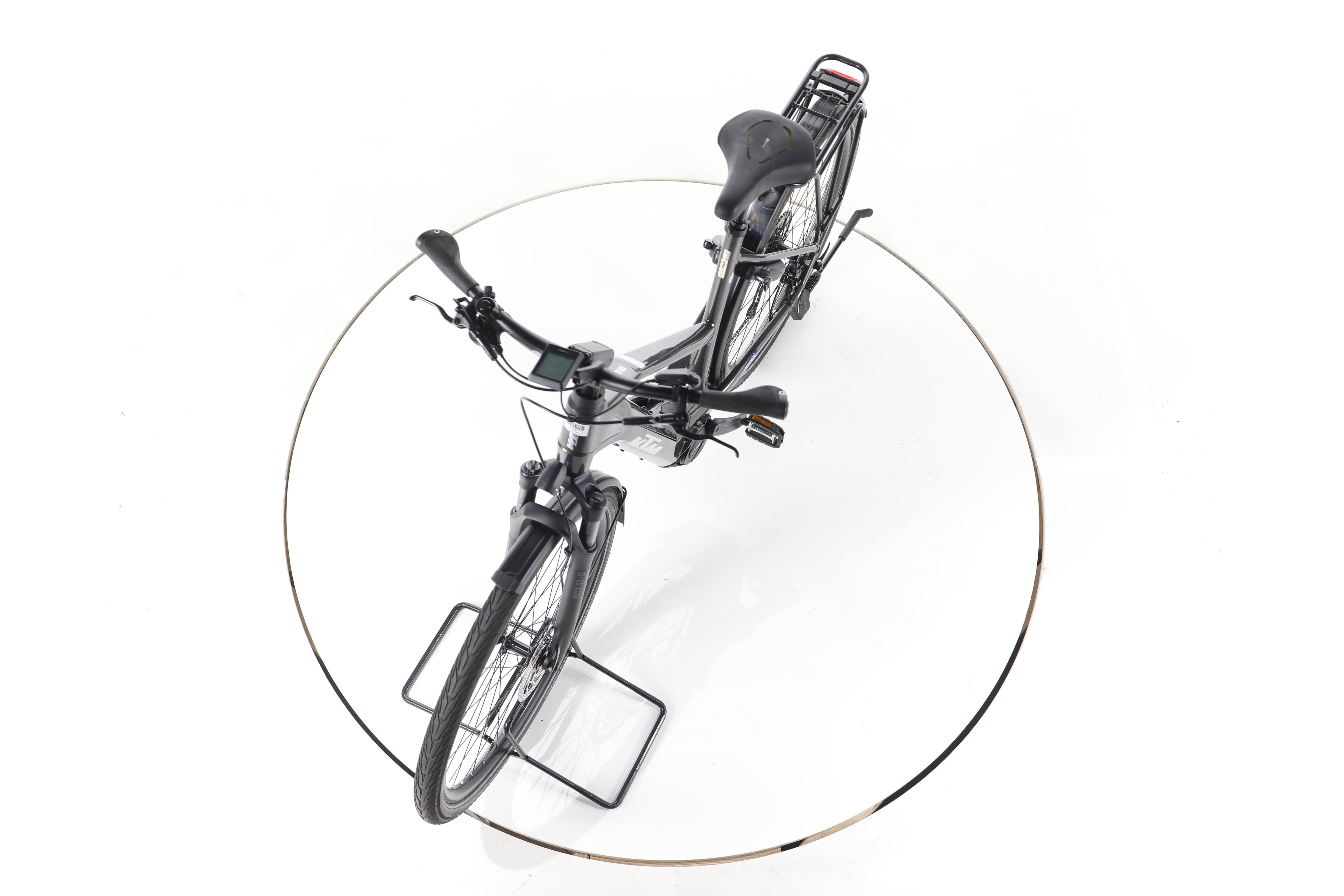 KTM Macina Style 740 Trekking E-Bike - Image 17