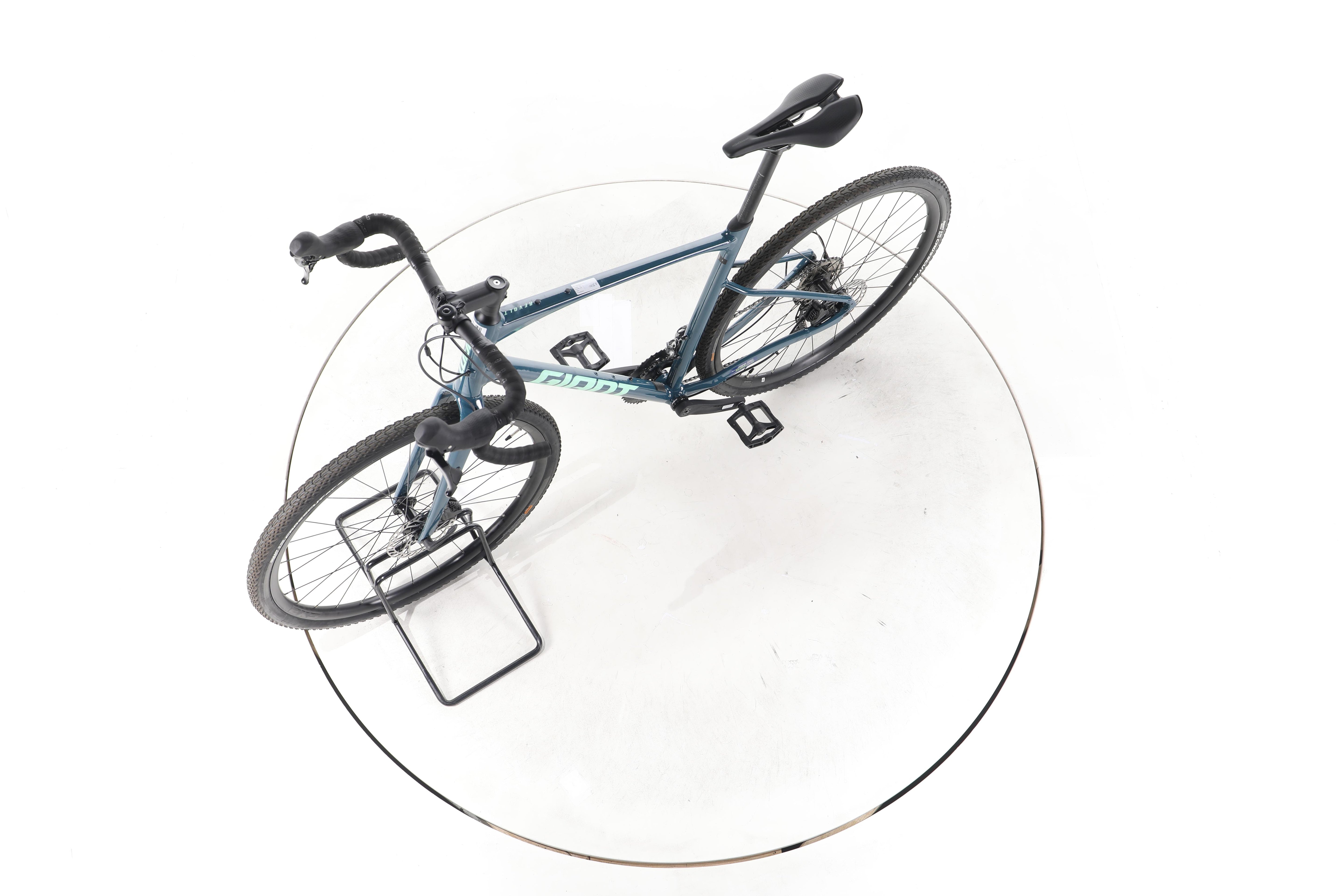 Giant Revolt 1 Gravelbike 2024 - Image 18
