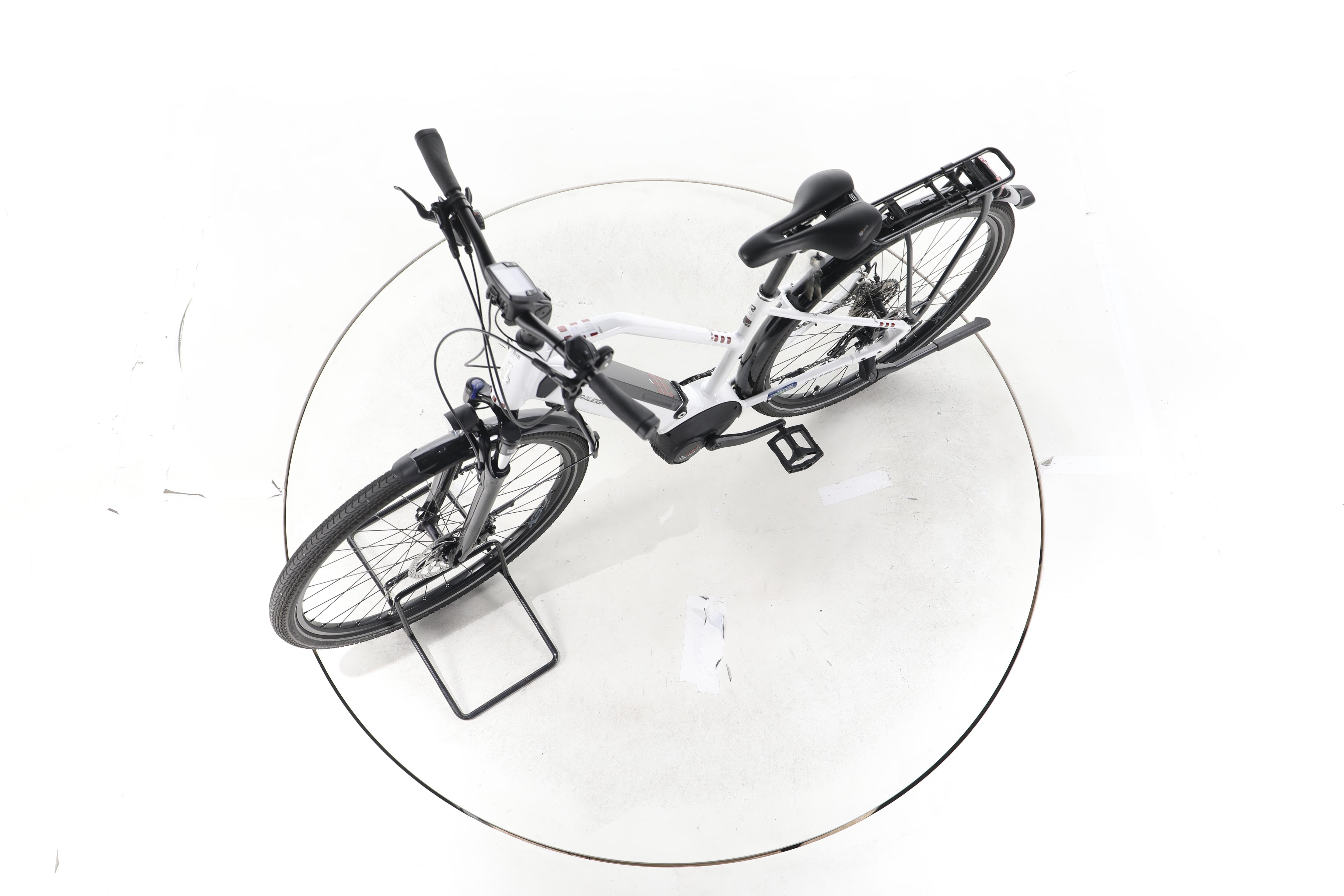 Raleigh Kent 9 Trekking E-Bike - Image 18