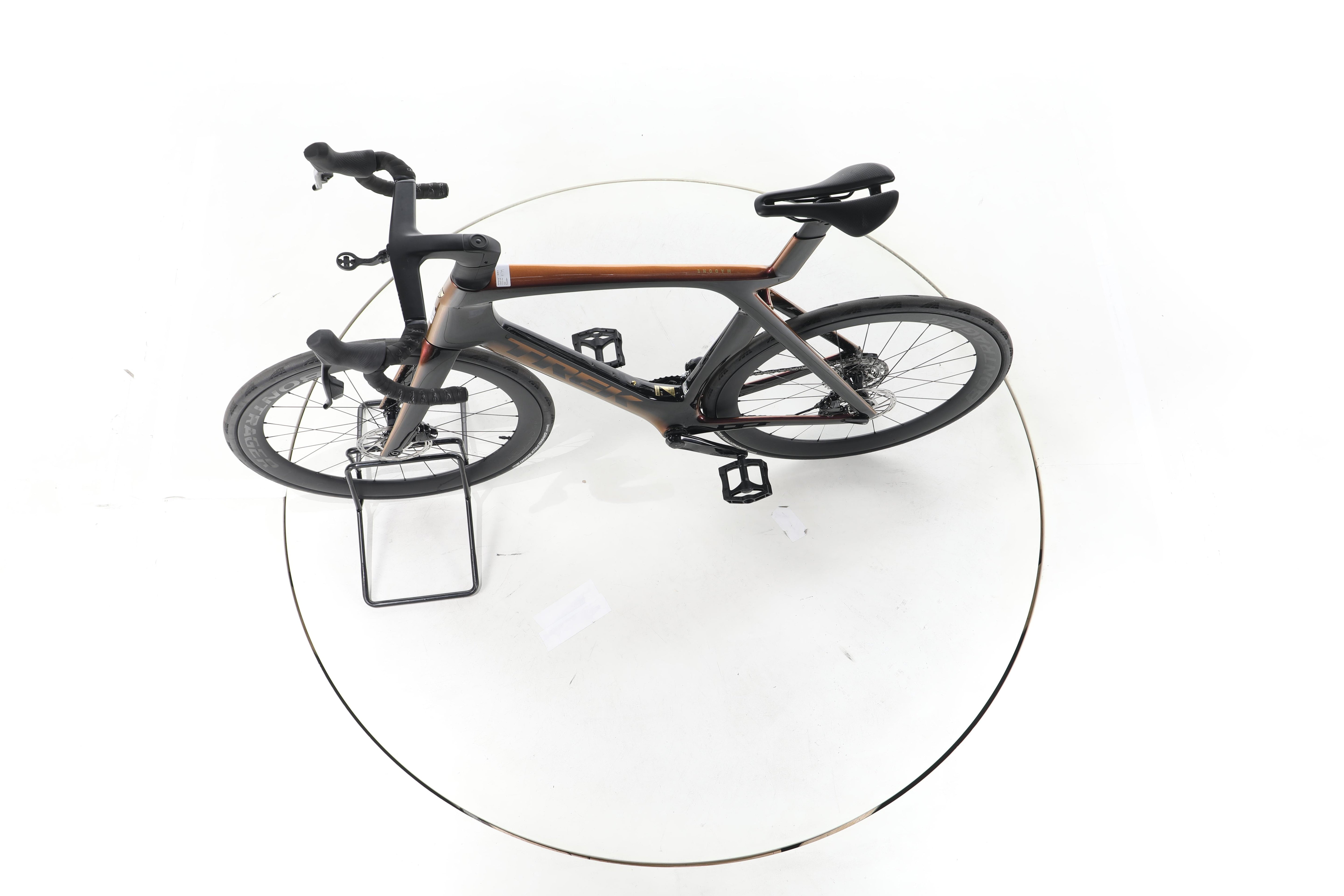 Trek Madone SLR 6 AXS Gen 7 - Image 19