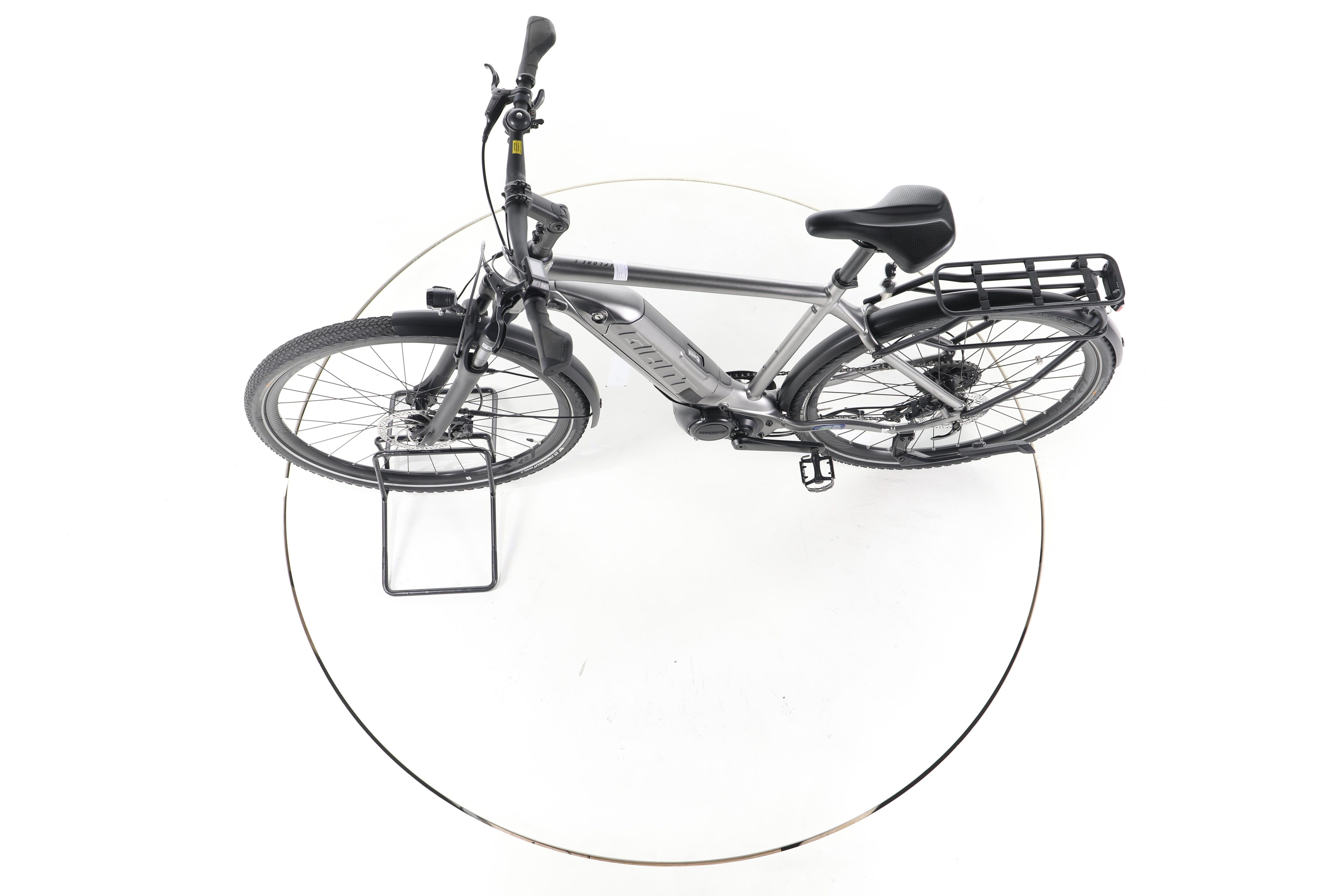 Giant Explore E+ 3 Trekking E-Bike - Image 19