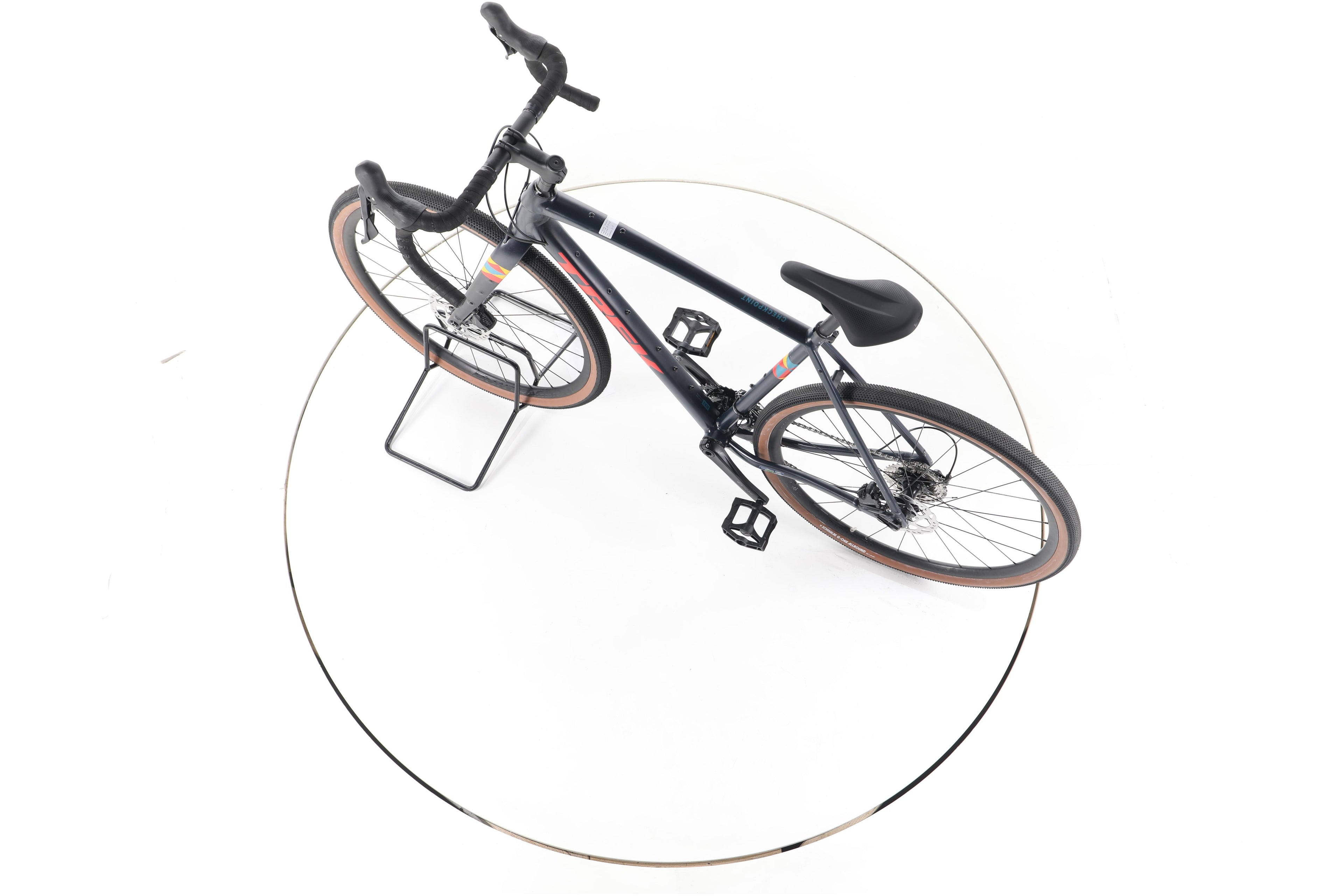 Trek Checkpoint ALR 5 - Image 20