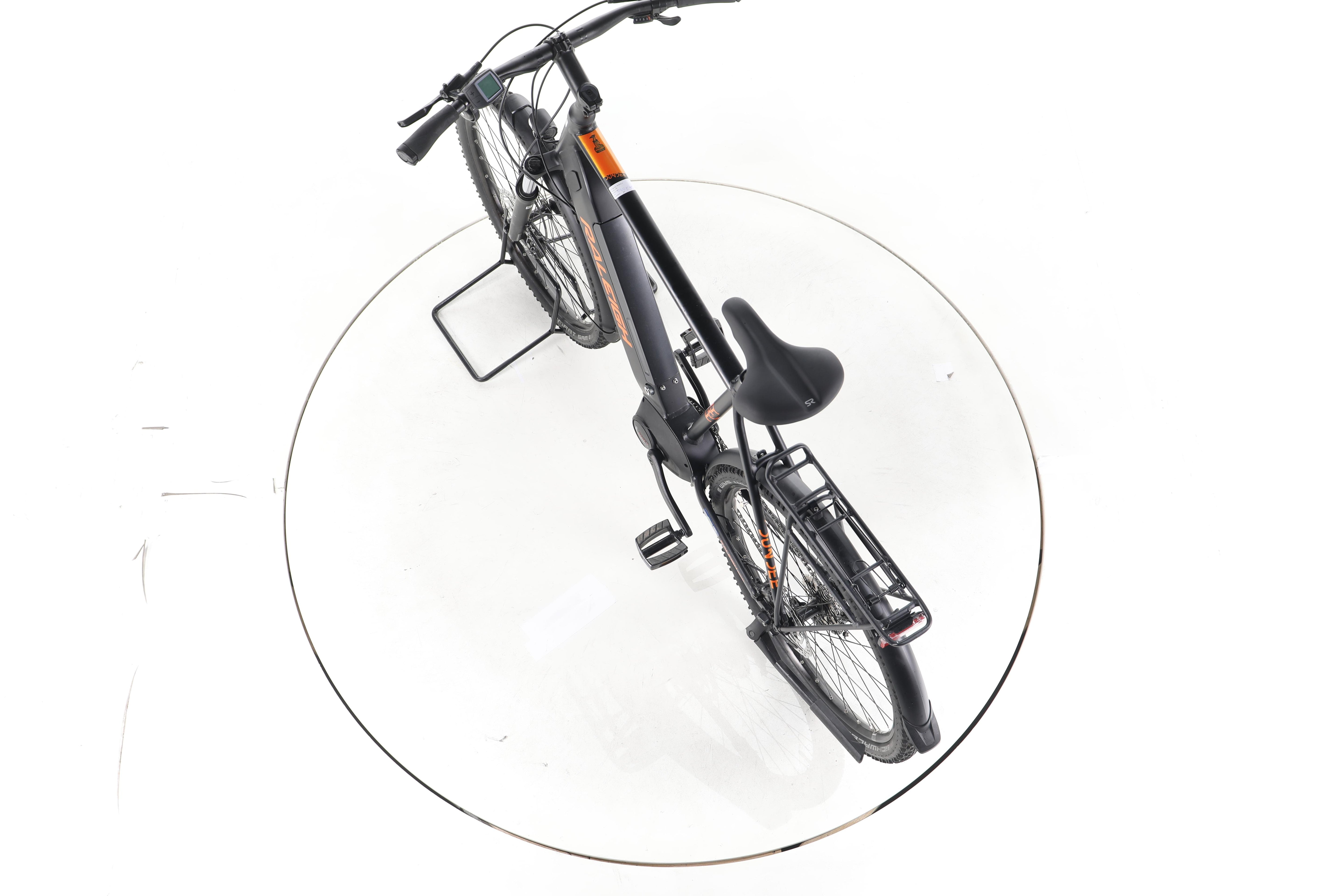 Raleigh Dundee LTD Trekking E-Bike - Image 21
