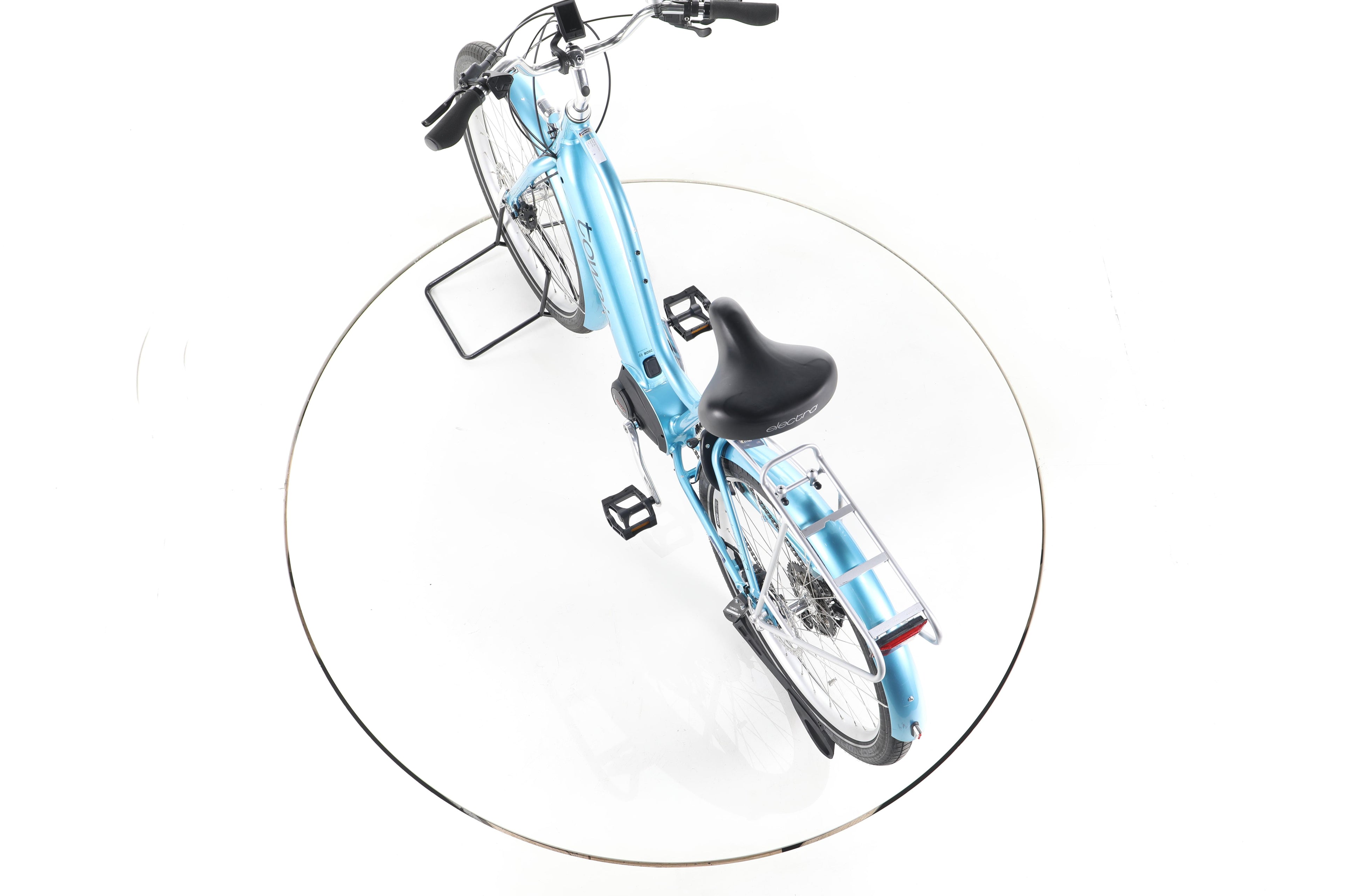 Electra Bicycle Townie Path Go! 10D EQ Trekking E-Bike - Image 21