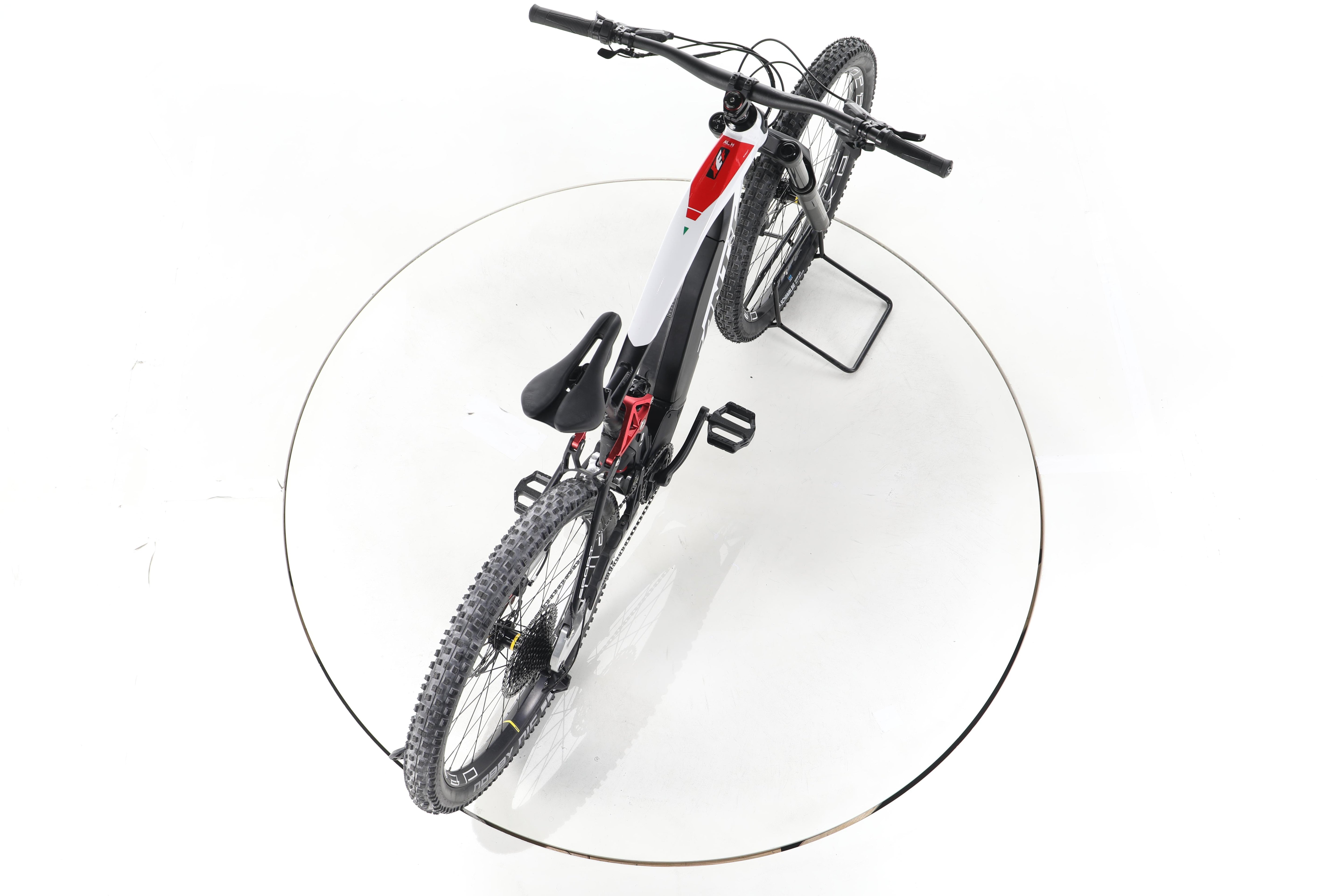 Fantic XEF 1.8 Sport Trekking E-Bike - Image 23