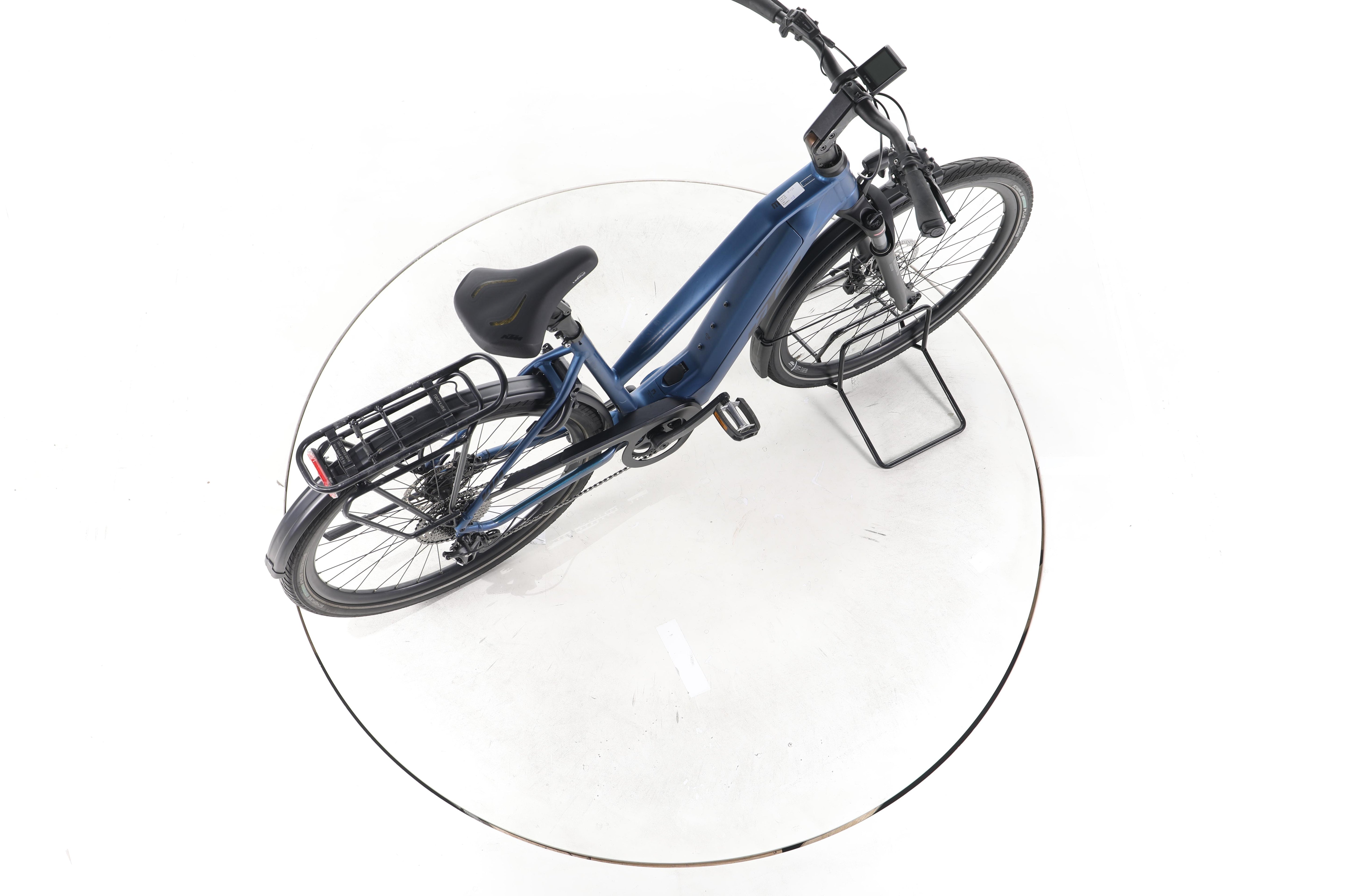 KTM Macina Style 730 Trekking E-Bike - Image 24
