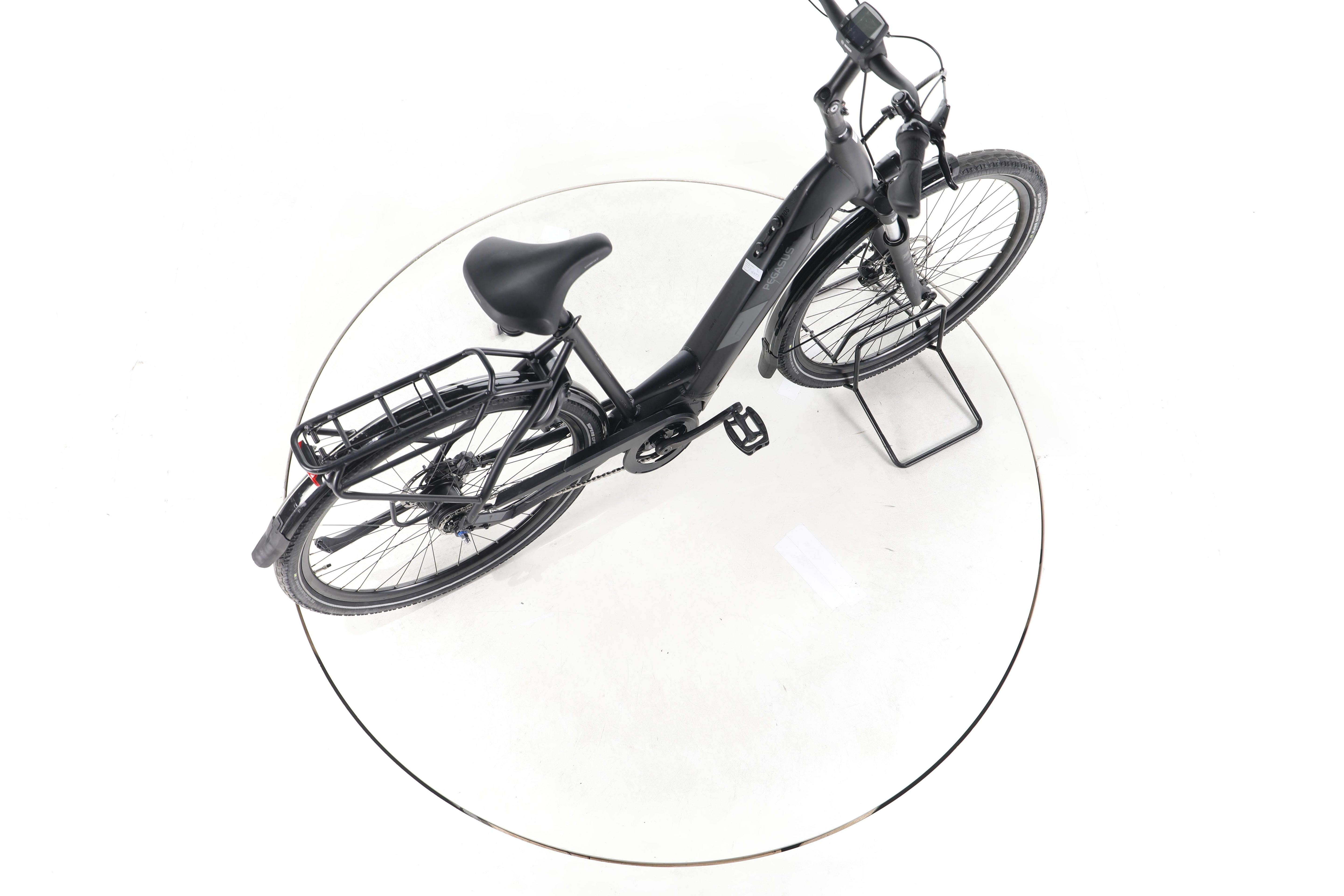 Pegasus Solero EVO 8F Trekking E-Bike Tiefeinsteiger - Image 24