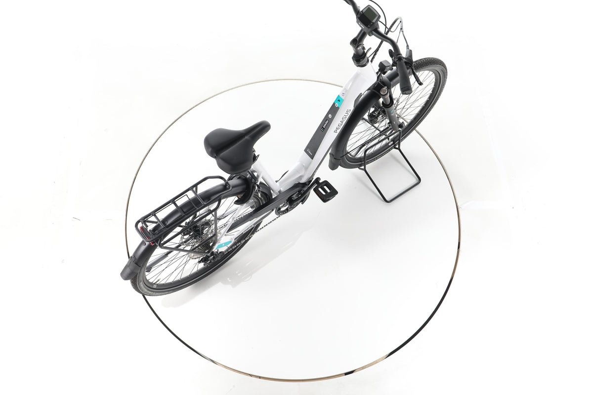 Pegasus Premio Evo Lite Comfort Trekking E-Bike Tiefeinsteiger - Image 24