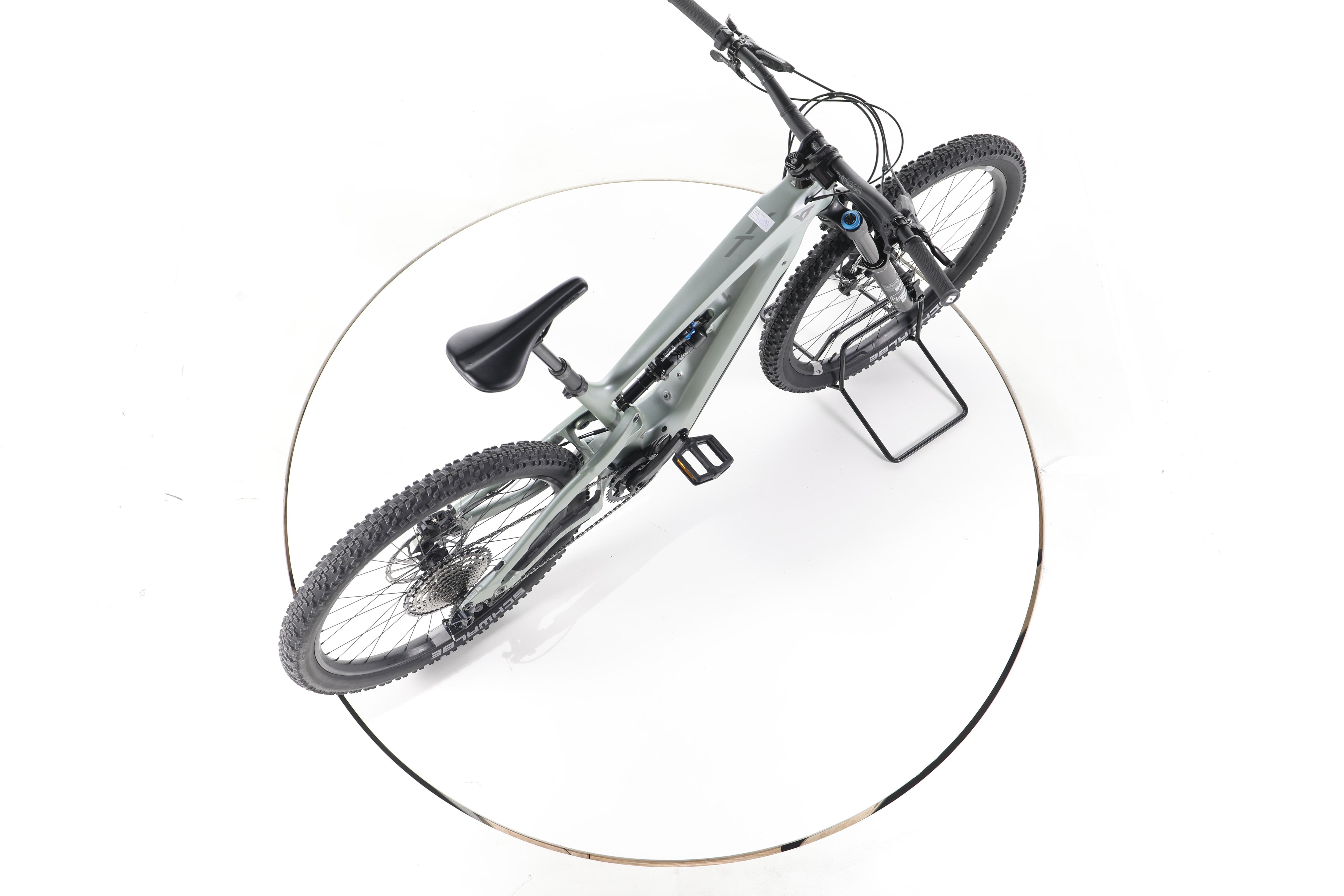 YT DECOY MX HX CORE 3 E-Bike Fully Carbon - Image 24