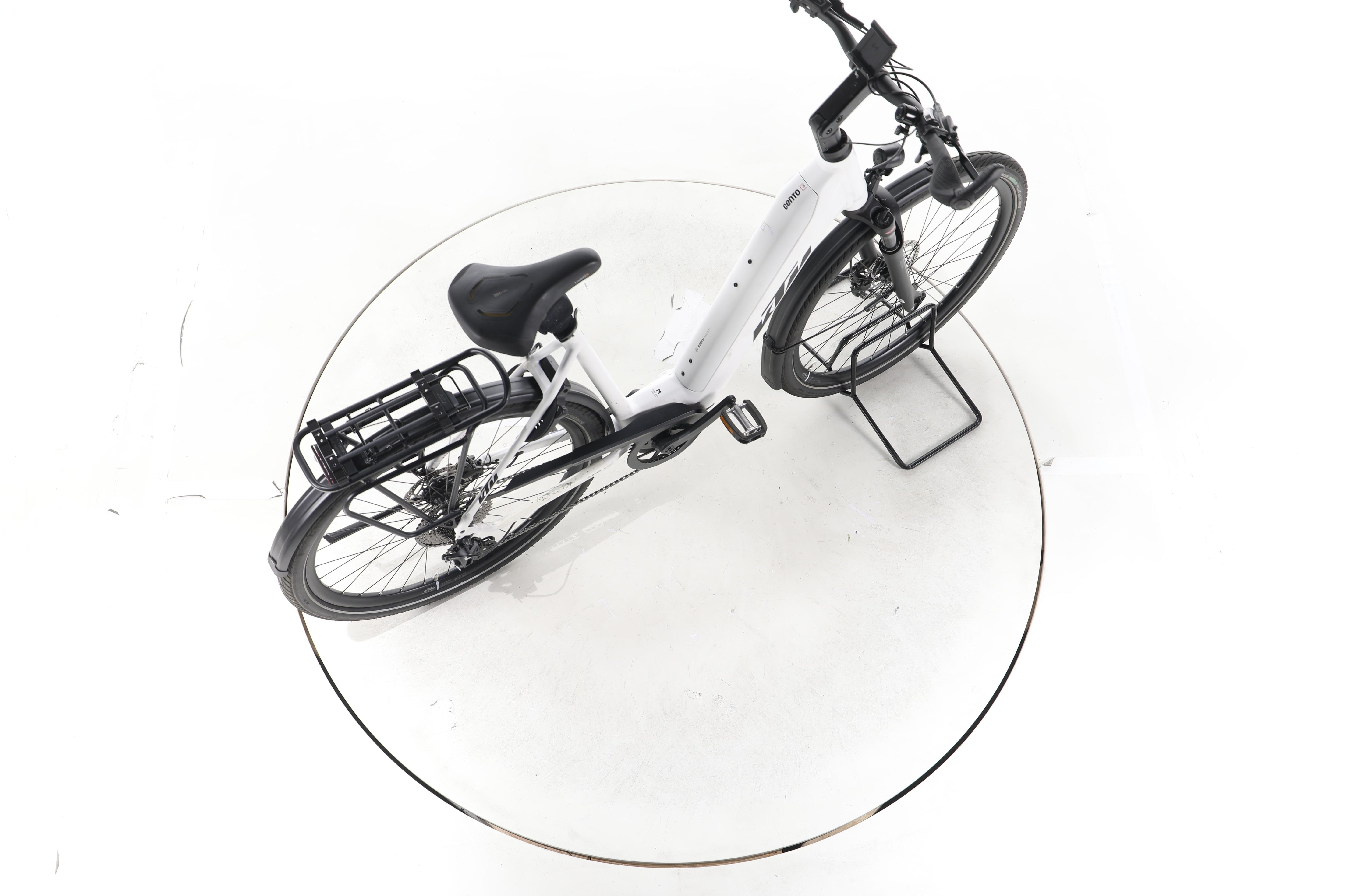 KTM Cento 10 Trekking E-Bike Tiefeinsteiger - Image 24