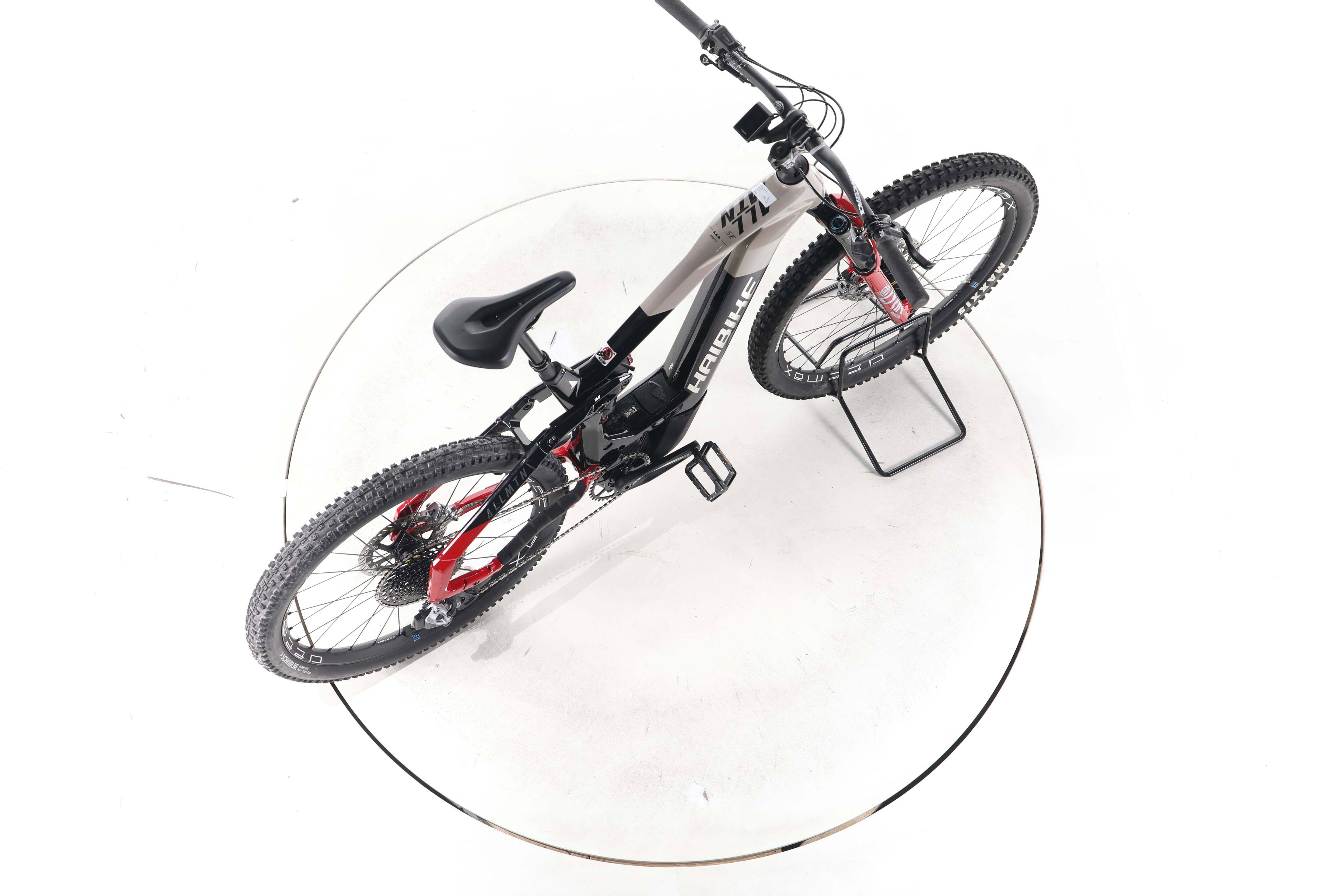 Haibike AllMtn CF SE E-Bike Fully - Image 24